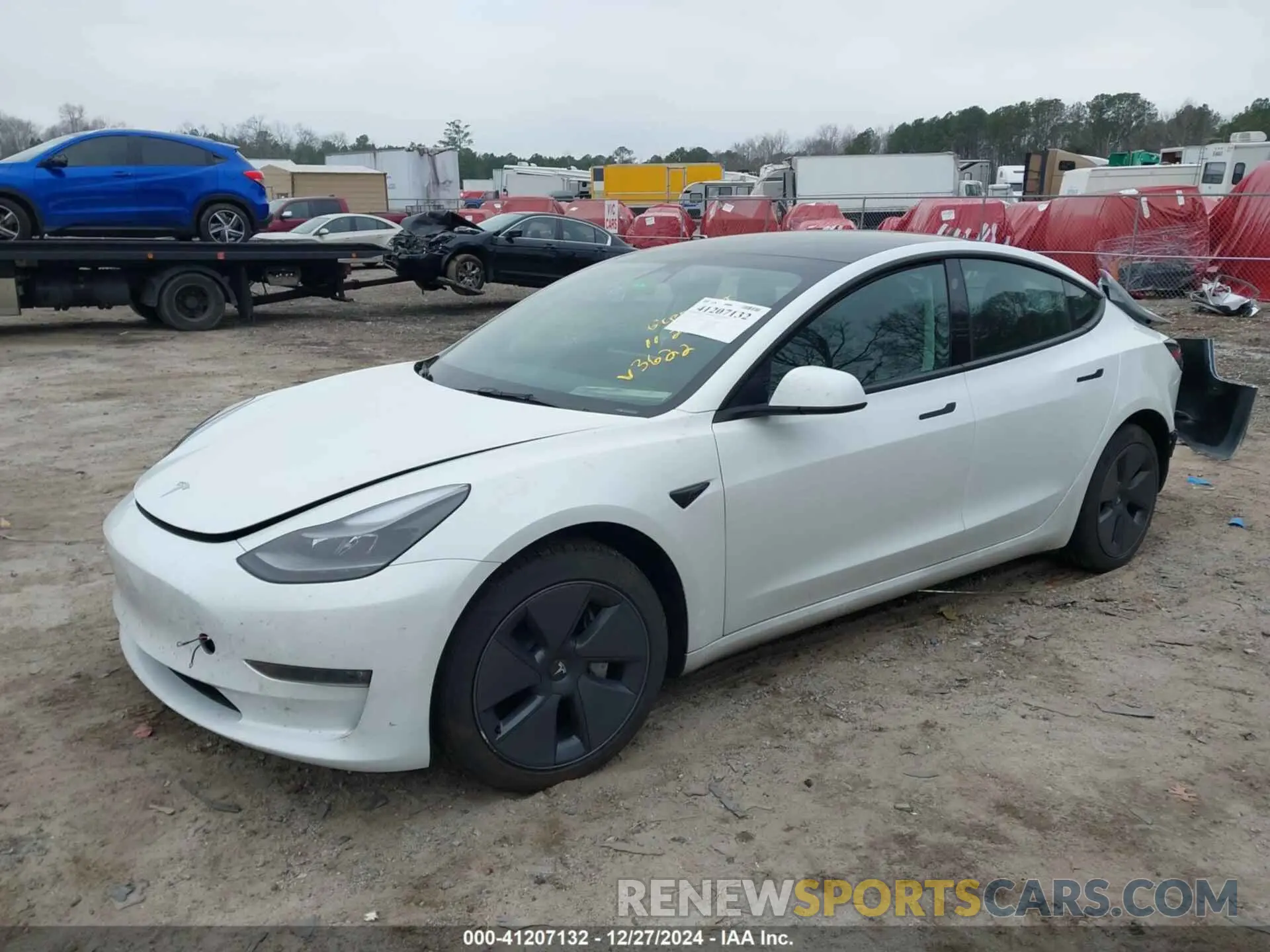 2 fotografías del automóvil dañado 5YJ3E1EB9PF393622 TESLA MODEL 3 2023