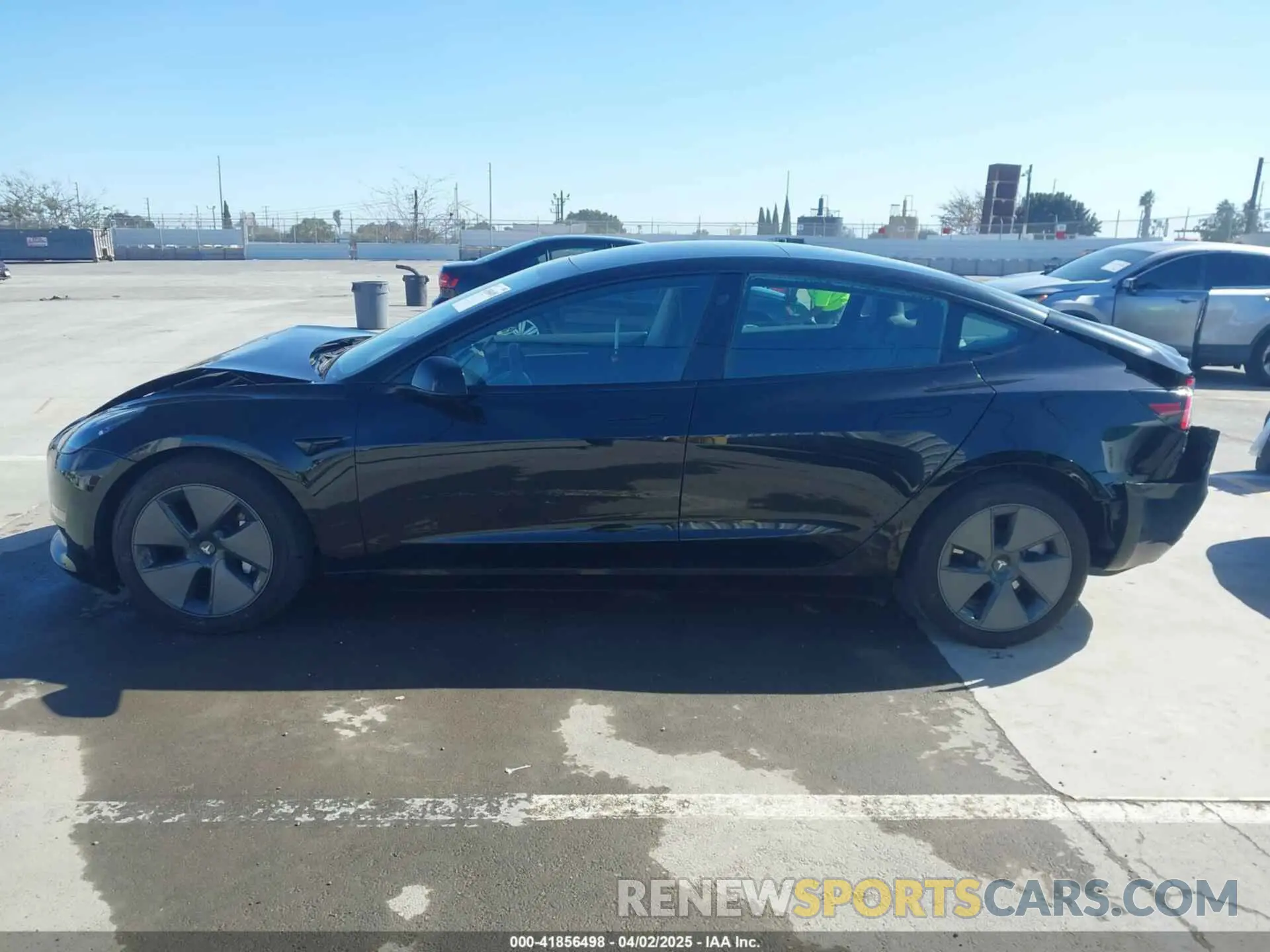 14 fotografías del automóvil dañado 5YJ3E1EB9PF680071 TESLA MODEL 3 2023