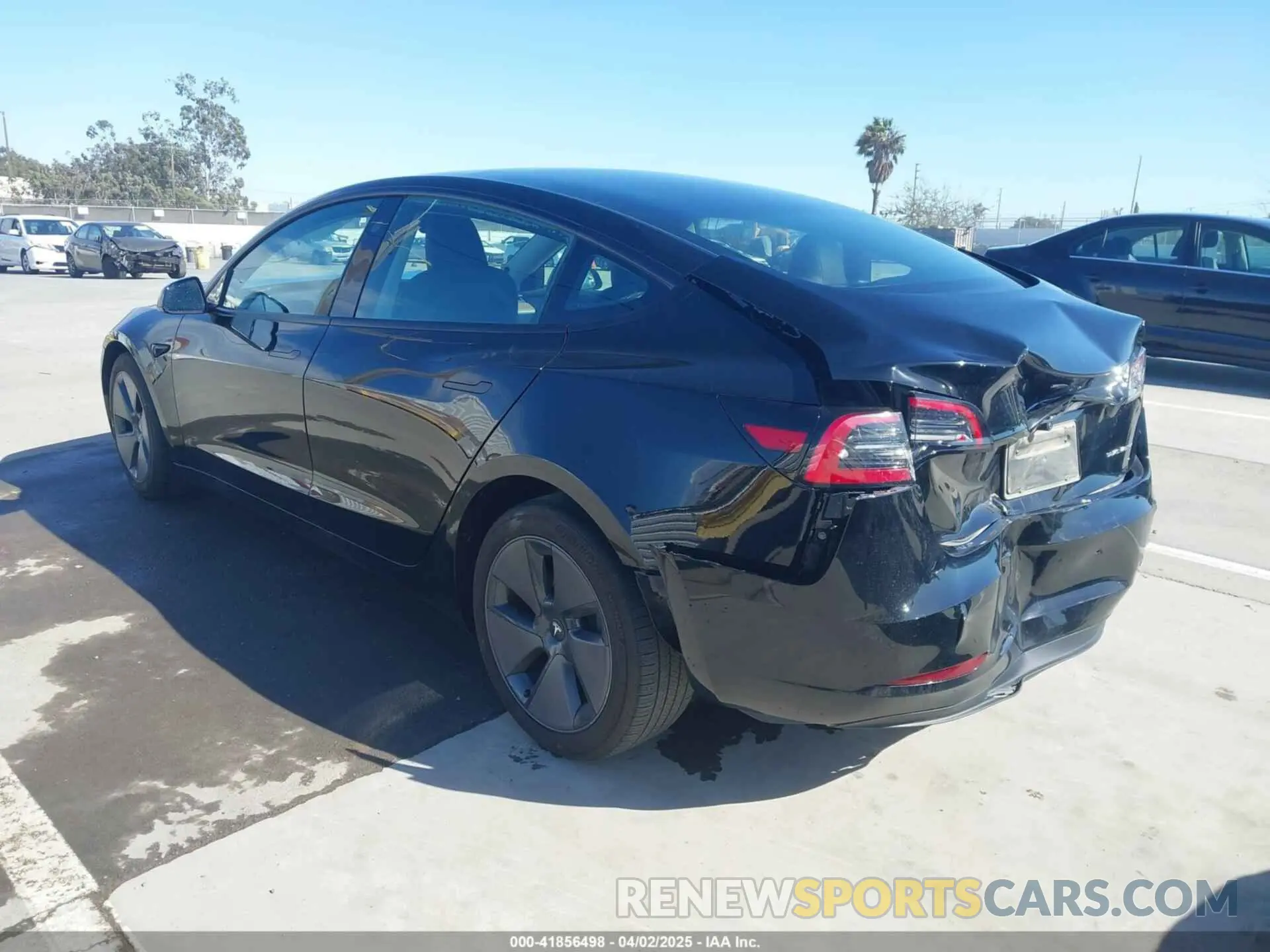 3 fotografías del automóvil dañado 5YJ3E1EB9PF680071 TESLA MODEL 3 2023