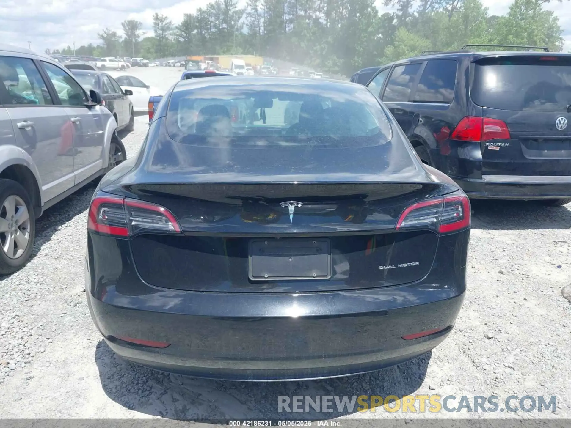 15 fotografías del automóvil dañado 5YJ3E1EBXPF388011 TESLA MODEL 3 2023