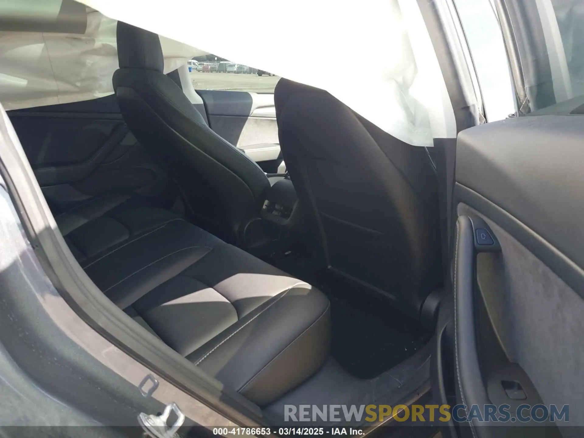 8 fotografías del automóvil dañado 5YJ3E1EBXPF391507 TESLA MODEL 3 2023