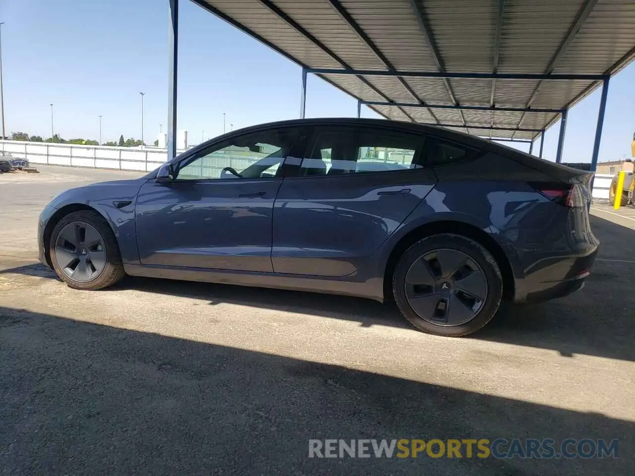 2 fotografías del automóvil dañado 5YJ3E1EBXPF666650 TESLA MODEL 3 2023