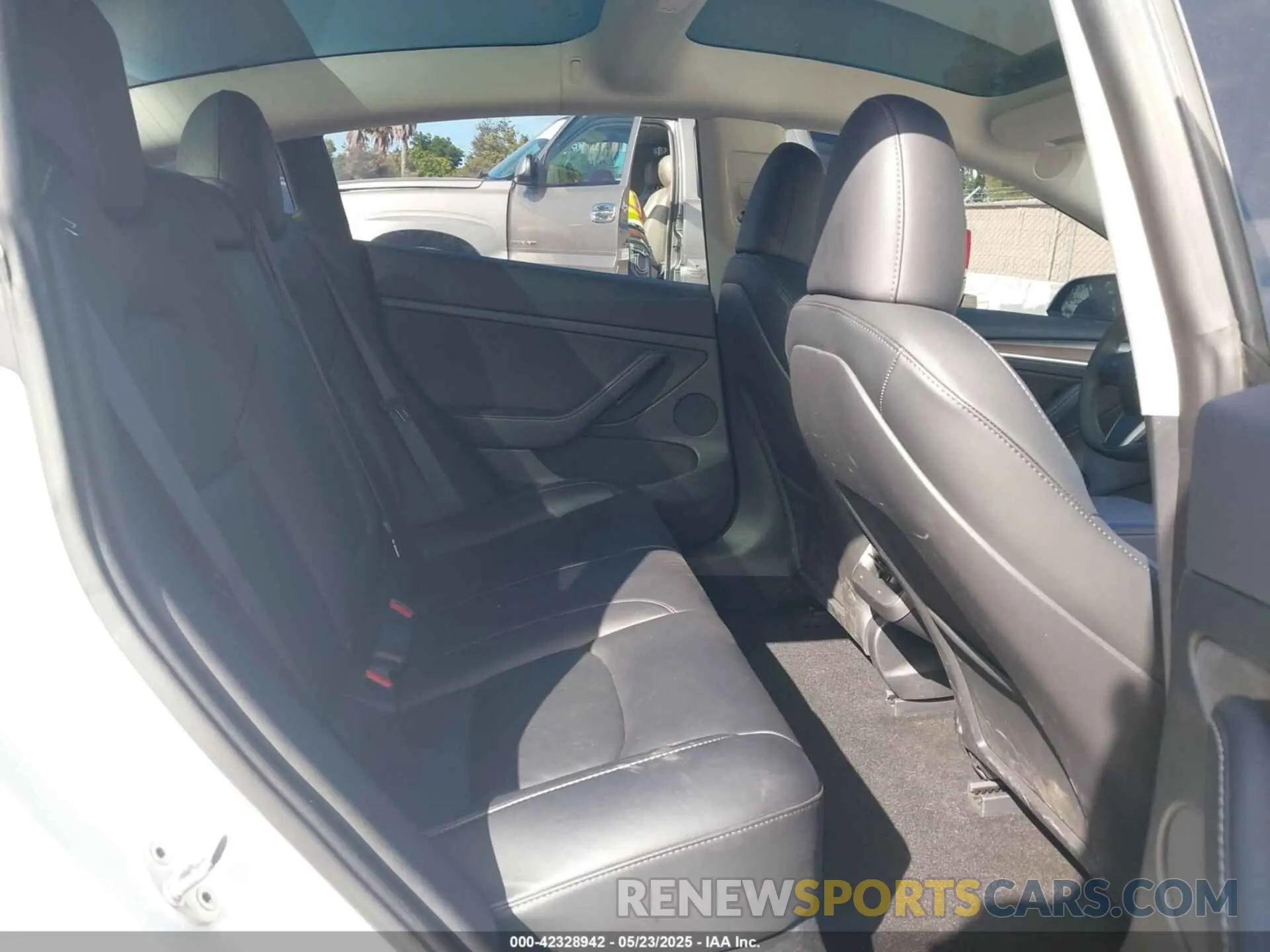 8 fotografías del automóvil dañado 5YJ3E1EC1PF608354 TESLA MODEL 3 2023