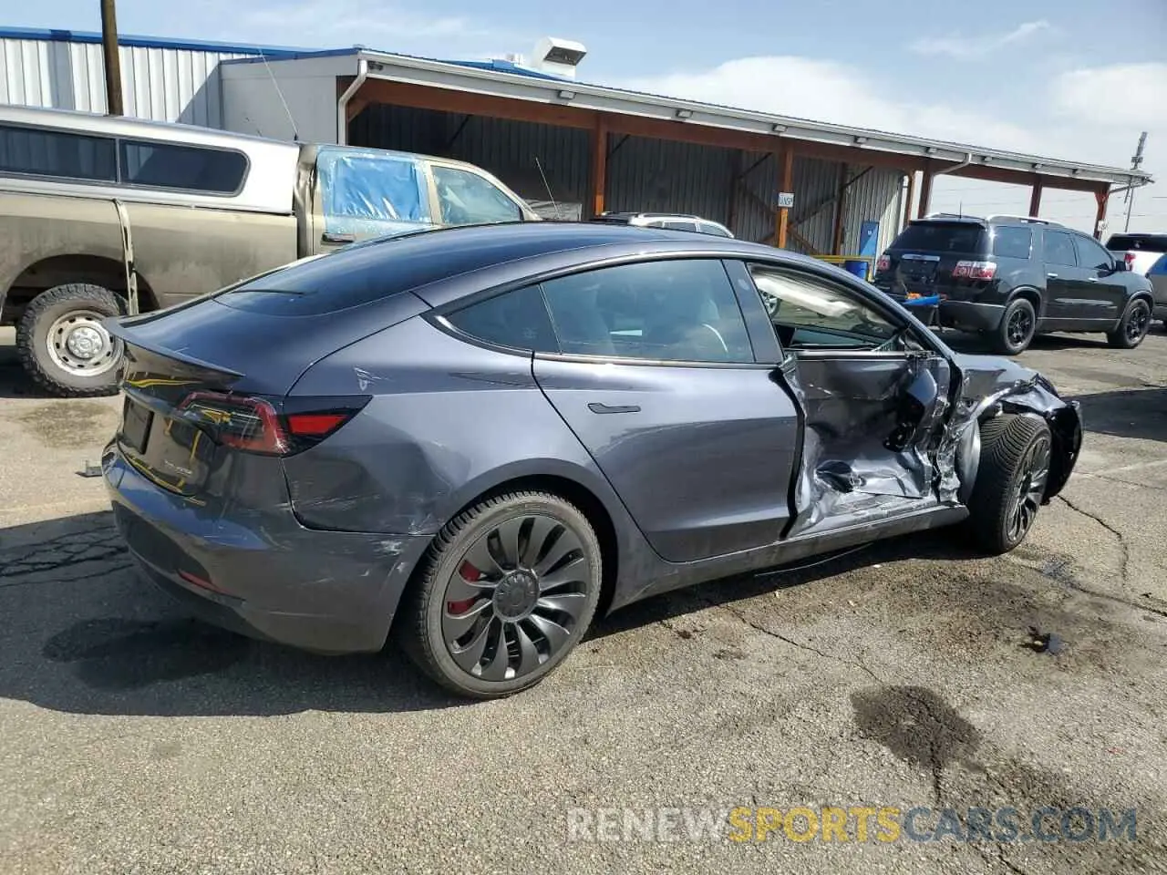 3 fotografías del automóvil dañado 5YJ3E1EC2PF673505 TESLA MODEL 3 2023