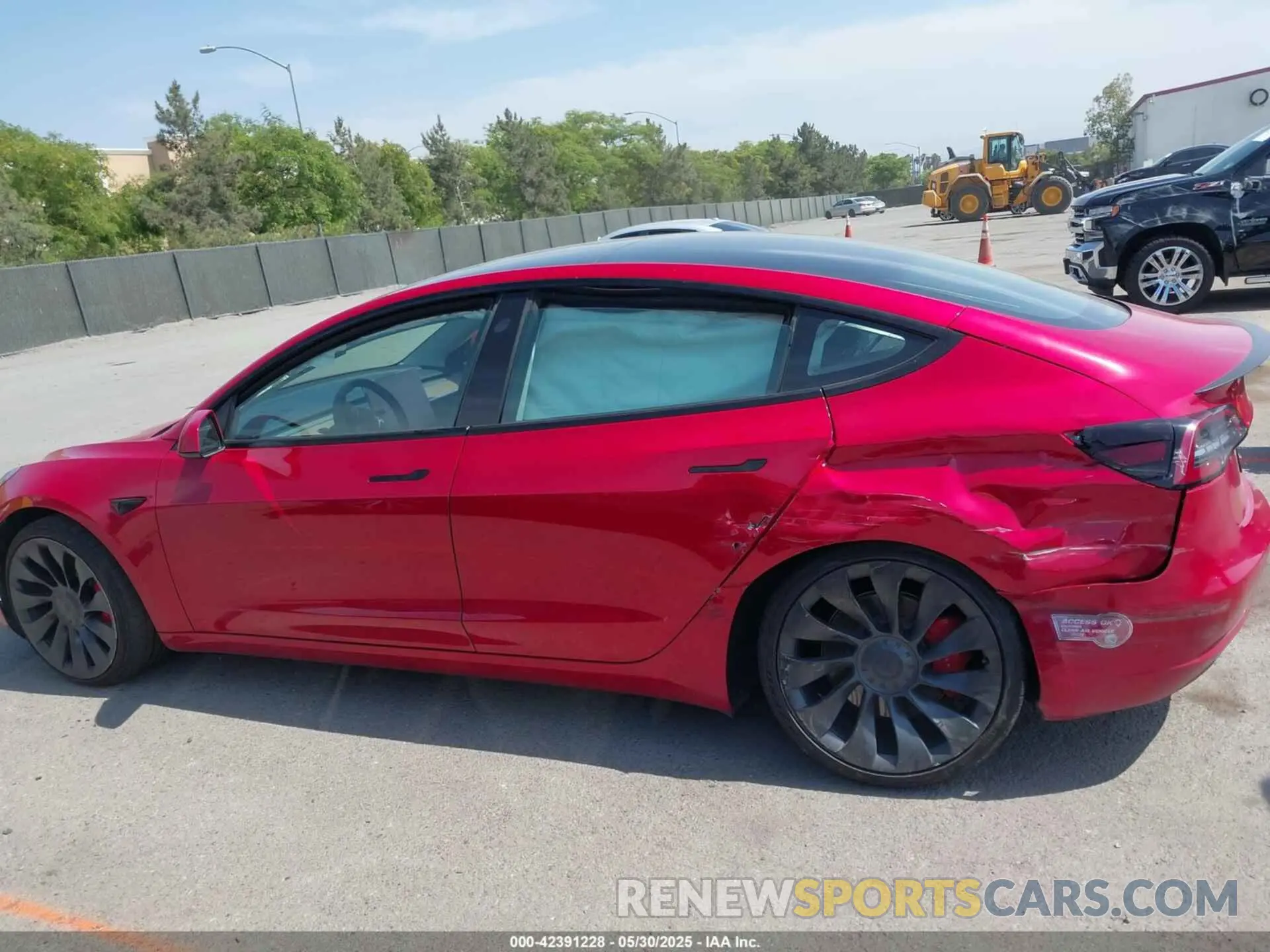 13 fotografías del automóvil dañado 5YJ3E1EC4PF393777 TESLA MODEL 3 2023