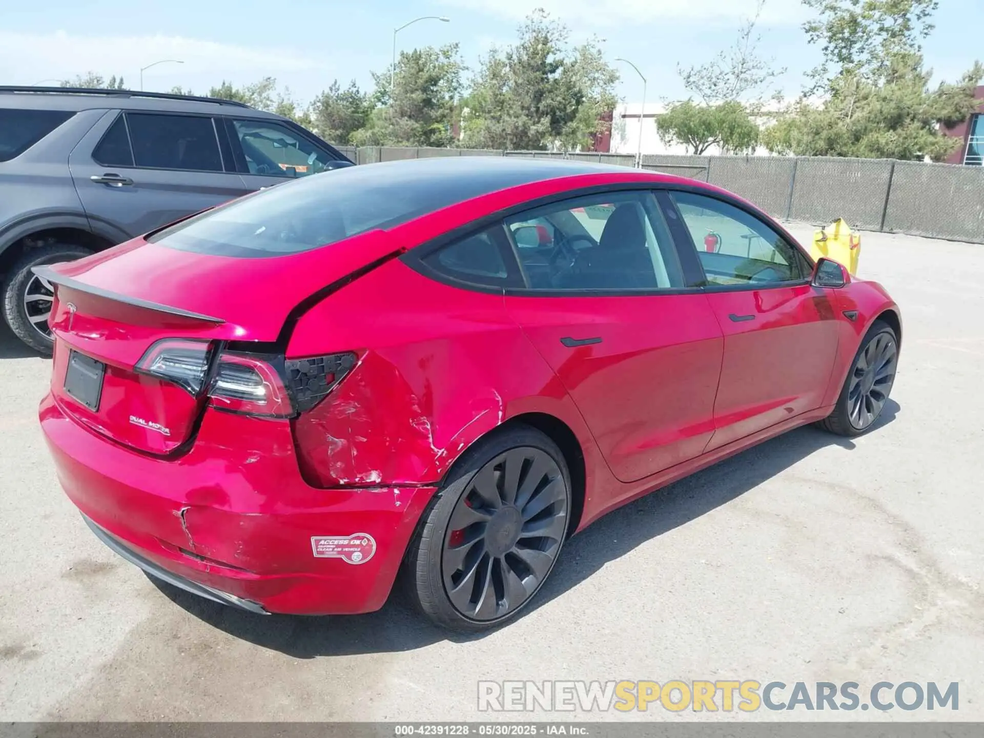 4 fotografías del automóvil dañado 5YJ3E1EC4PF393777 TESLA MODEL 3 2023