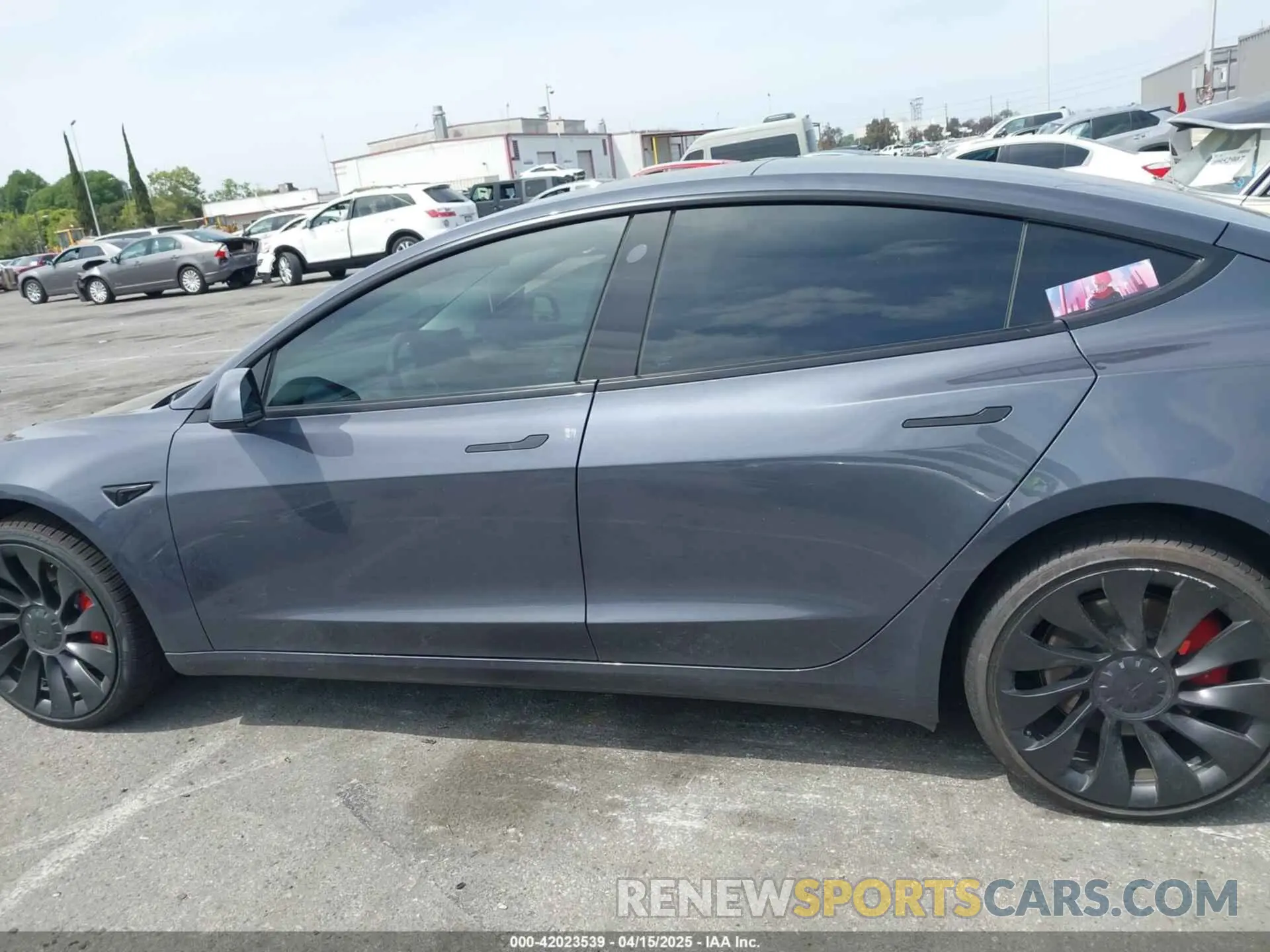 14 fotografías del automóvil dañado 5YJ3E1EC4PF470664 TESLA MODEL 3 2023