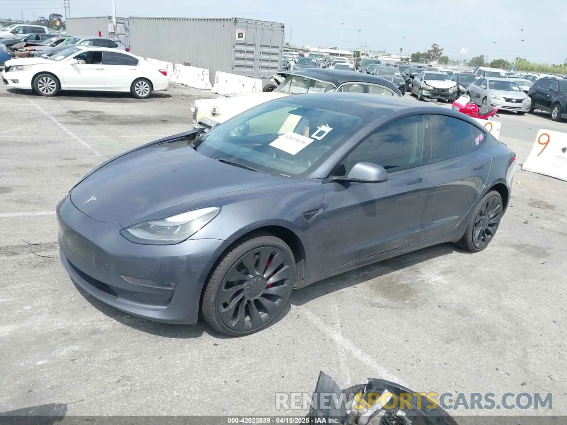 2 fotografías del automóvil dañado 5YJ3E1EC4PF470664 TESLA MODEL 3 2023