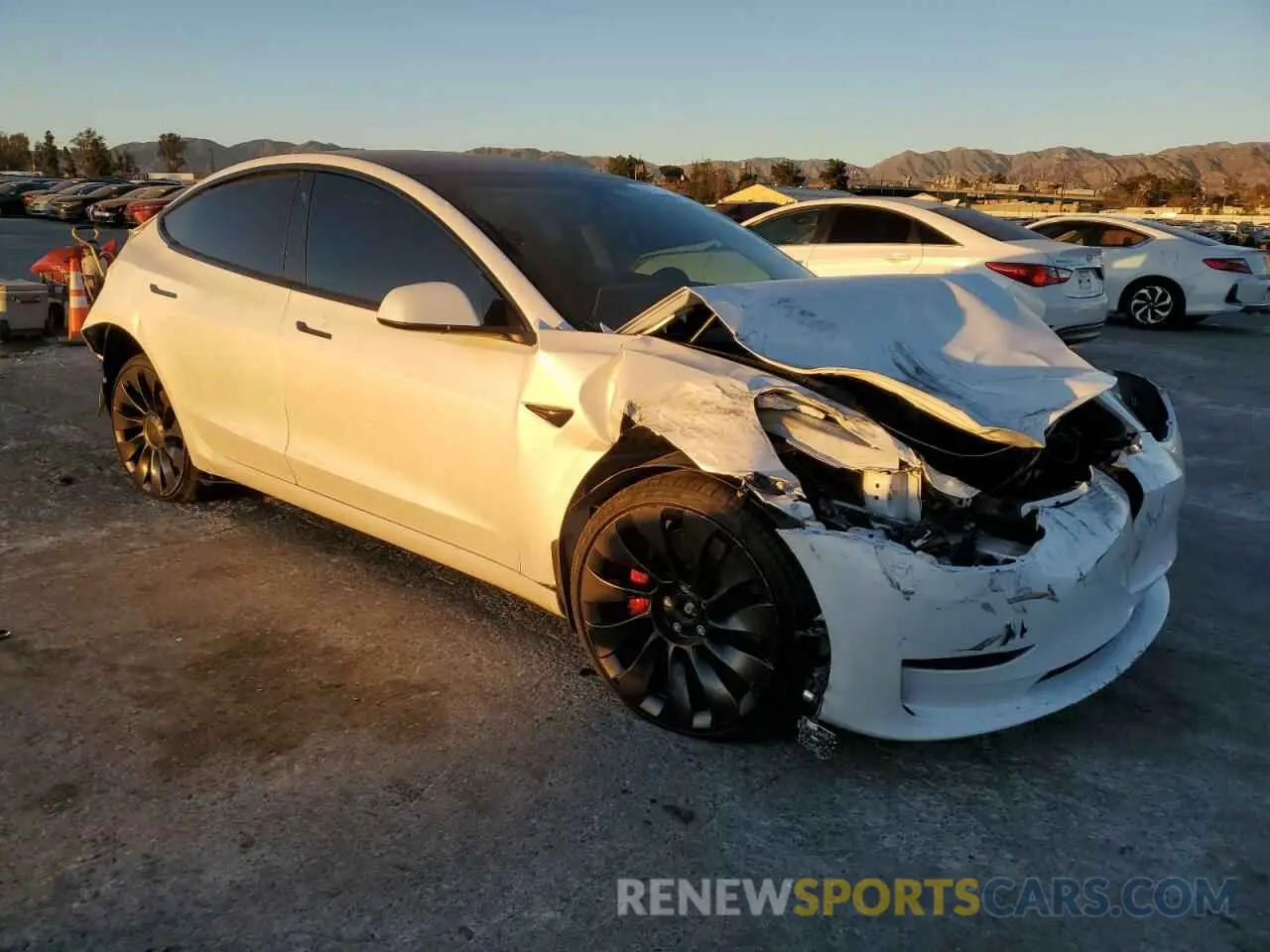 4 fotografías del automóvil dañado 5YJ3E1EC4PF518549 TESLA MODEL 3 2023