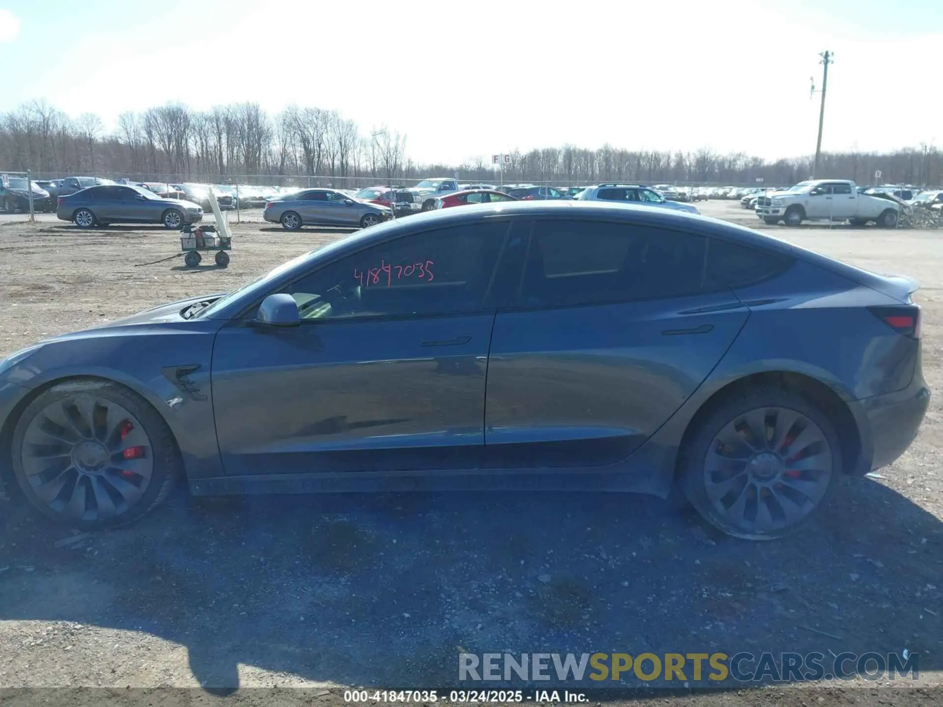 13 fotografías del automóvil dañado 5YJ3E1EC4PF633961 TESLA MODEL 3 2023