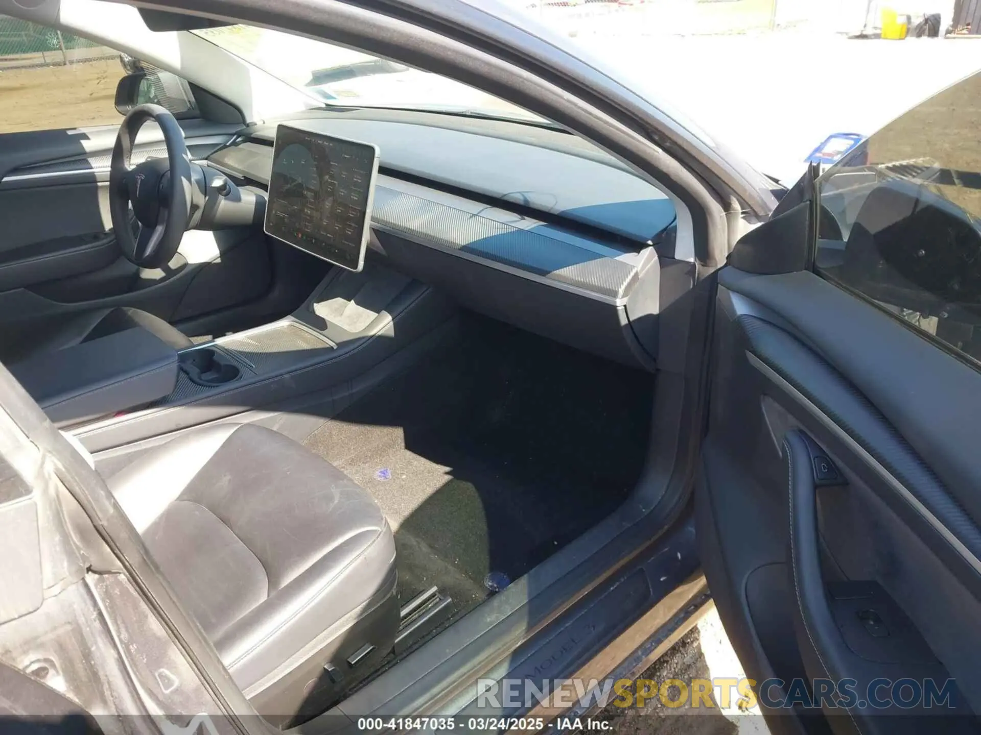 5 fotografías del automóvil dañado 5YJ3E1EC4PF633961 TESLA MODEL 3 2023