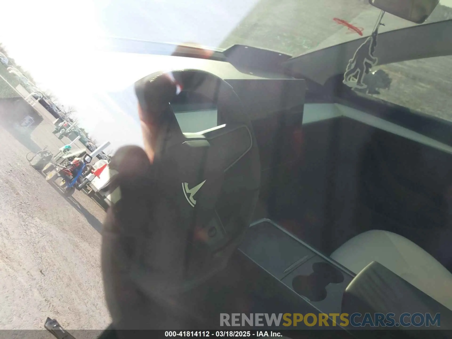 15 fotografías del automóvil dañado 5YJ3E1EC5PF689620 TESLA MODEL 3 2023