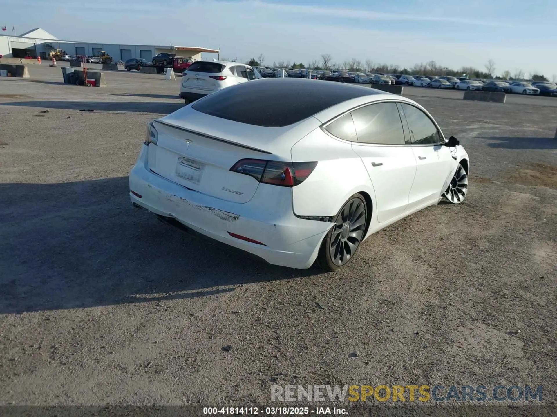 4 fotografías del automóvil dañado 5YJ3E1EC5PF689620 TESLA MODEL 3 2023