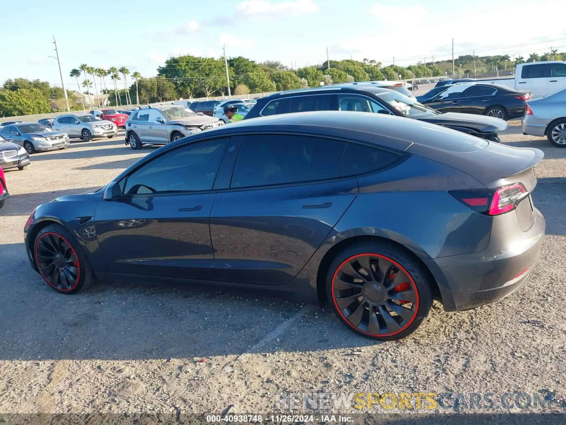 13 fotografías del automóvil dañado 5YJ3E1EC5PF713446 TESLA MODEL 3 2023