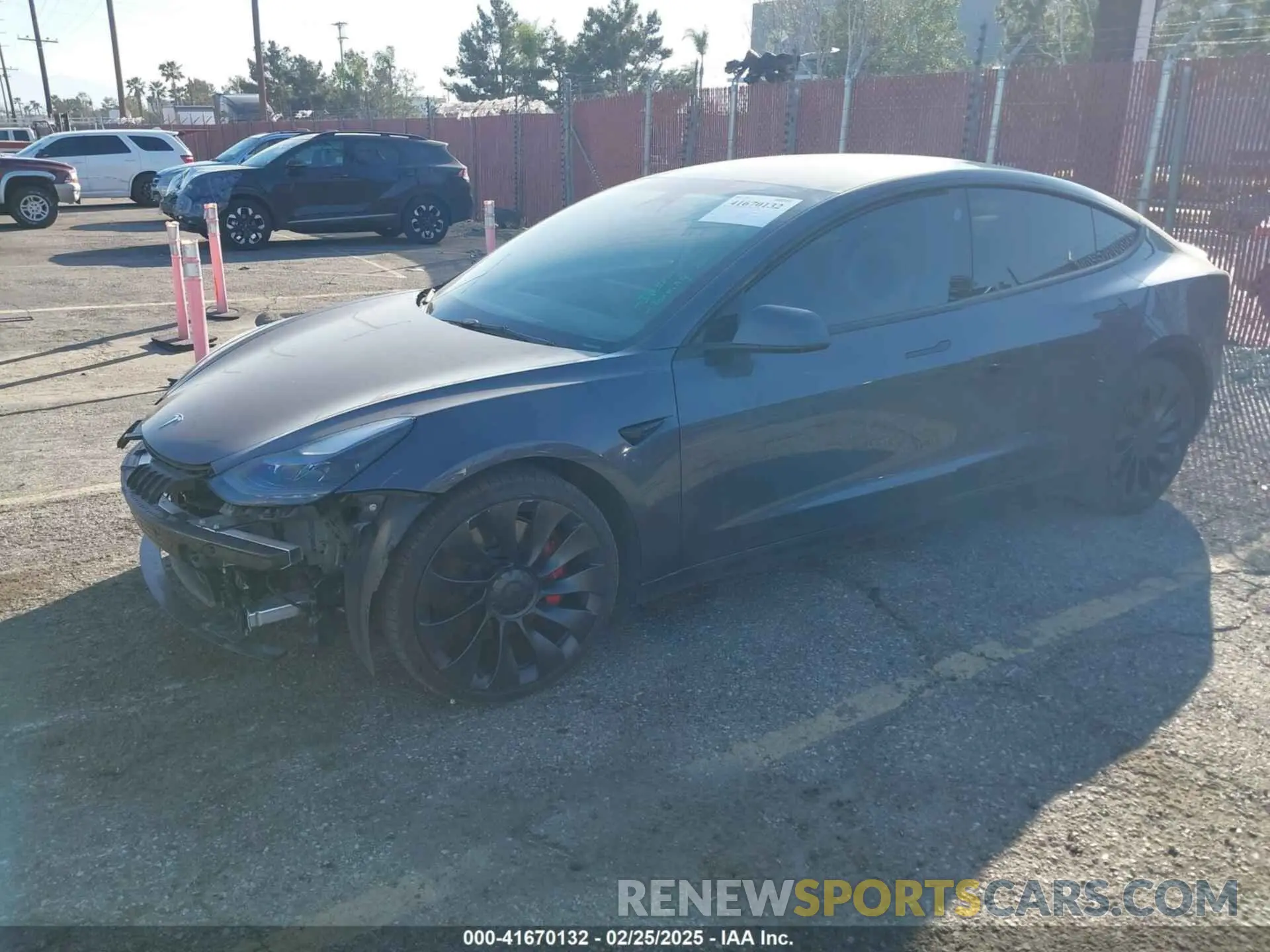 2 fotografías del automóvil dañado 5YJ3E1EC6PF714766 TESLA MODEL 3 2023