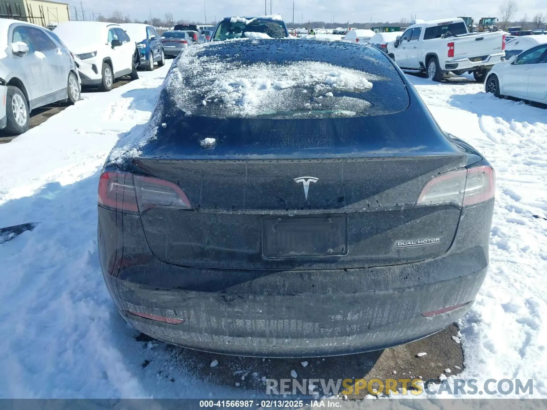 16 fotografías del automóvil dañado 5YJ3E1EC7PF423161 TESLA MODEL 3 2023