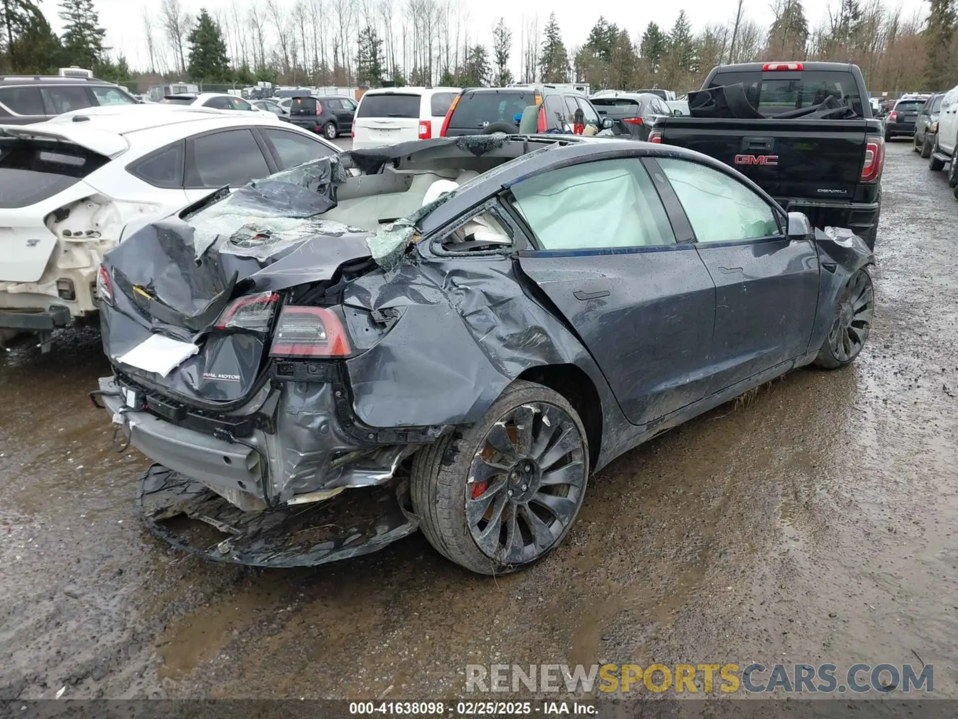 4 fotografías del automóvil dañado 5YJ3E1EC7PF465815 TESLA MODEL 3 2023