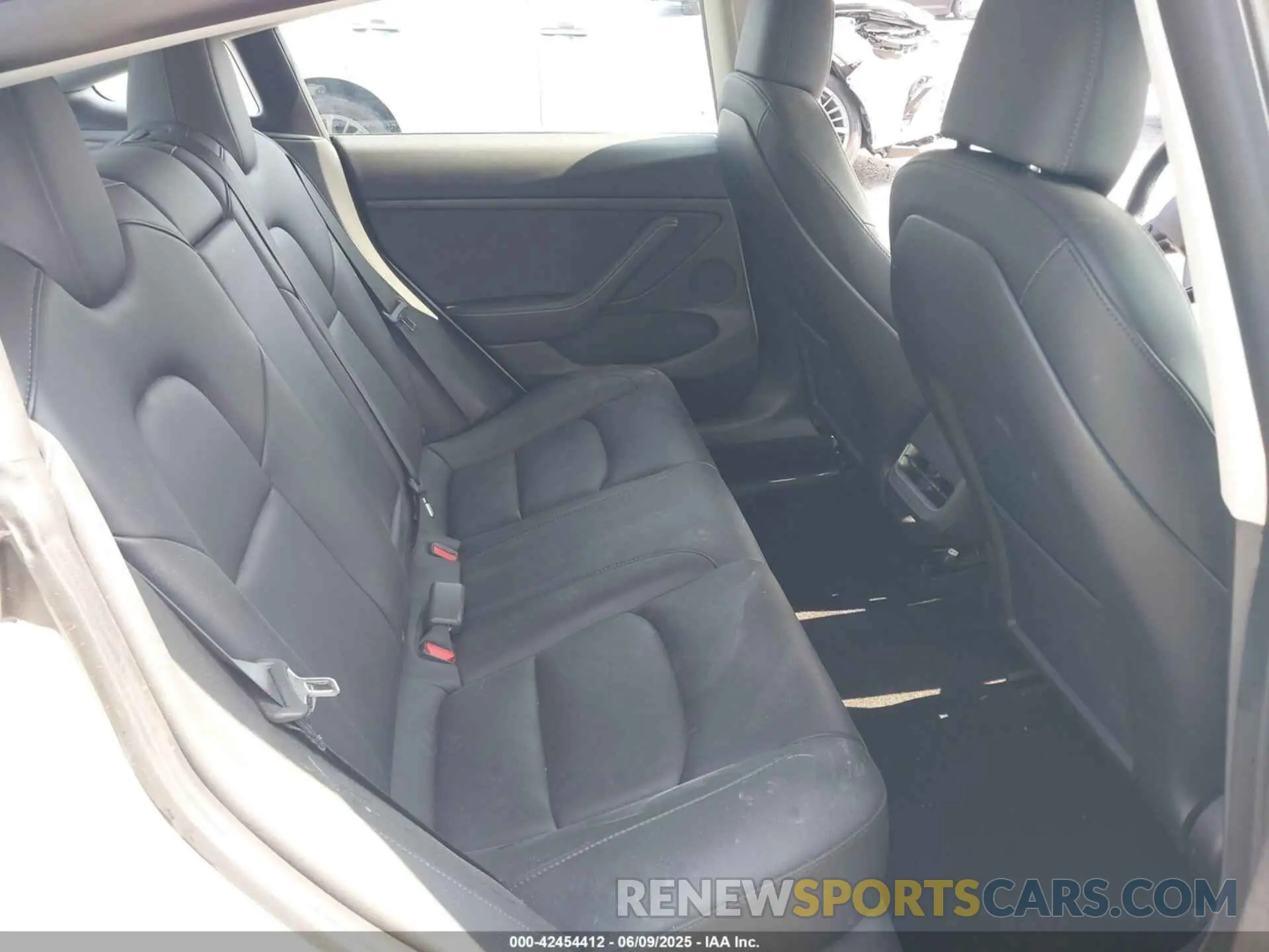 8 fotografías del automóvil dañado 5YJ3E1EC8PF504525 TESLA MODEL 3 2023