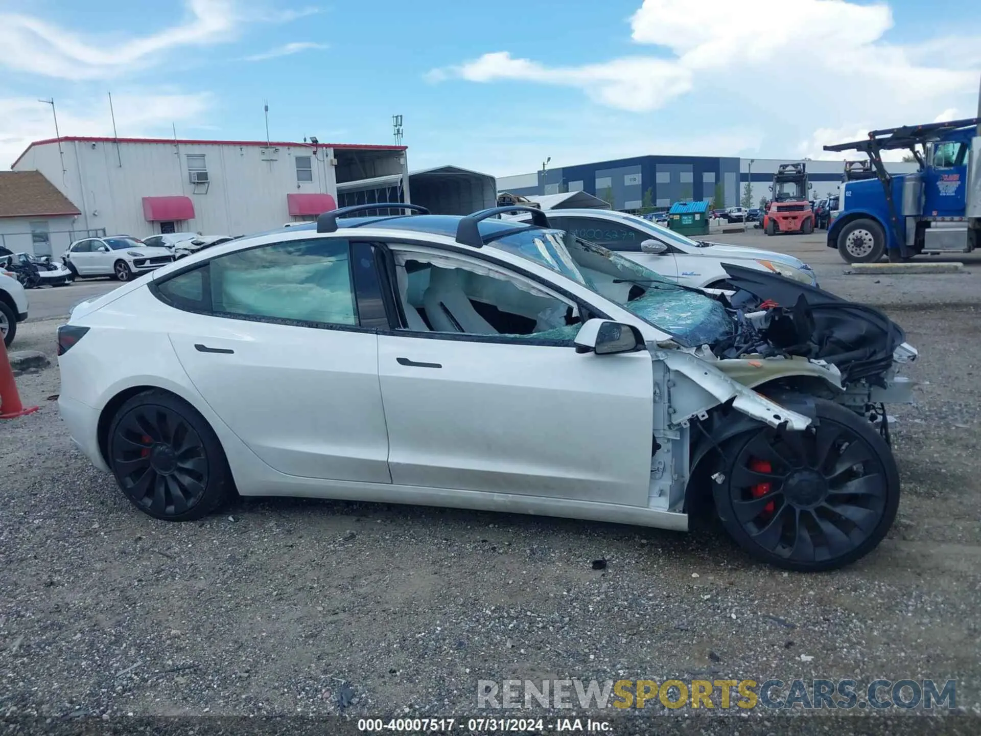 11 fotografías del automóvil dañado 5YJ3E1EC8PF585171 TESLA MODEL 3 2023
