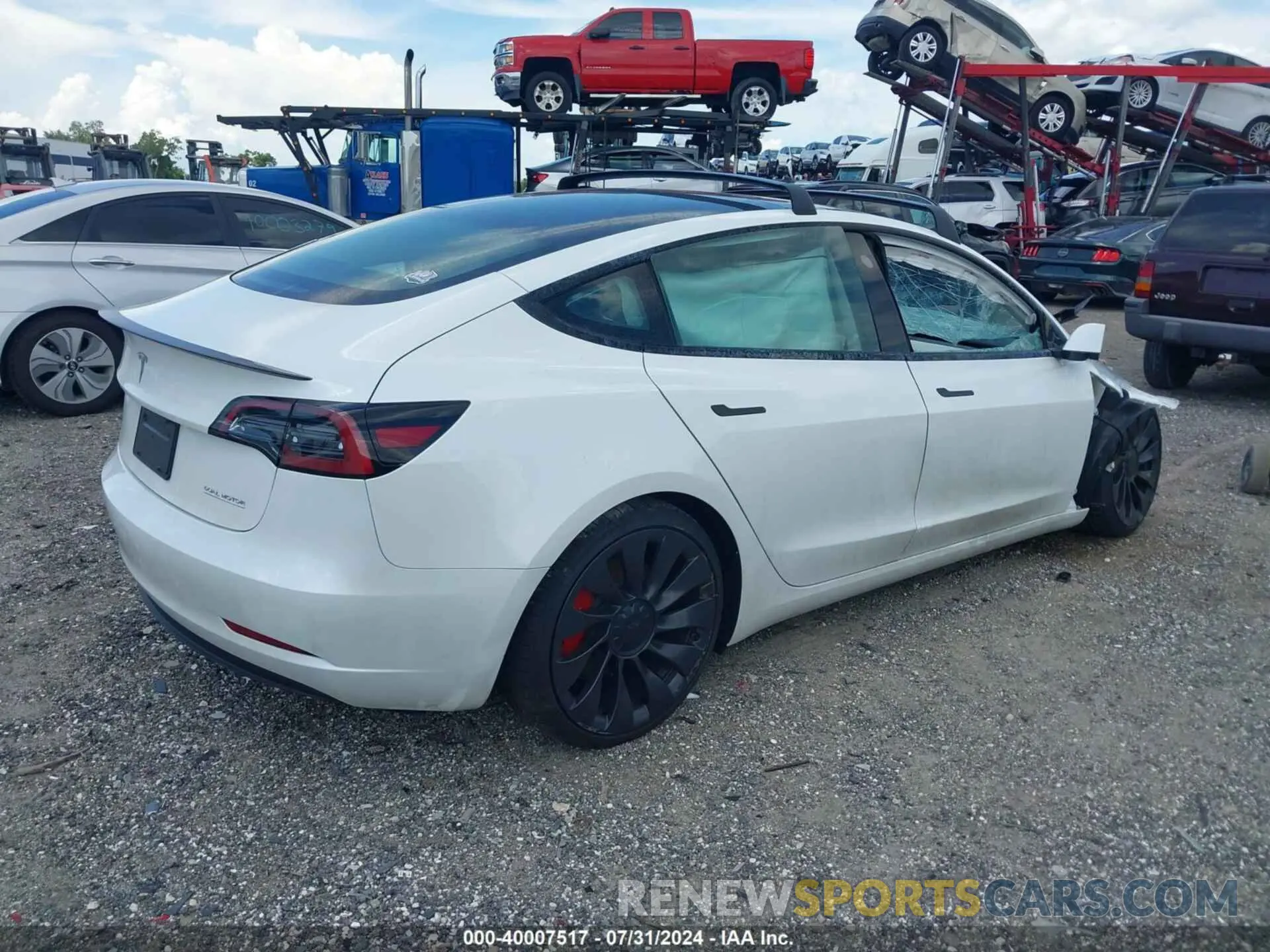 4 fotografías del automóvil dañado 5YJ3E1EC8PF585171 TESLA MODEL 3 2023