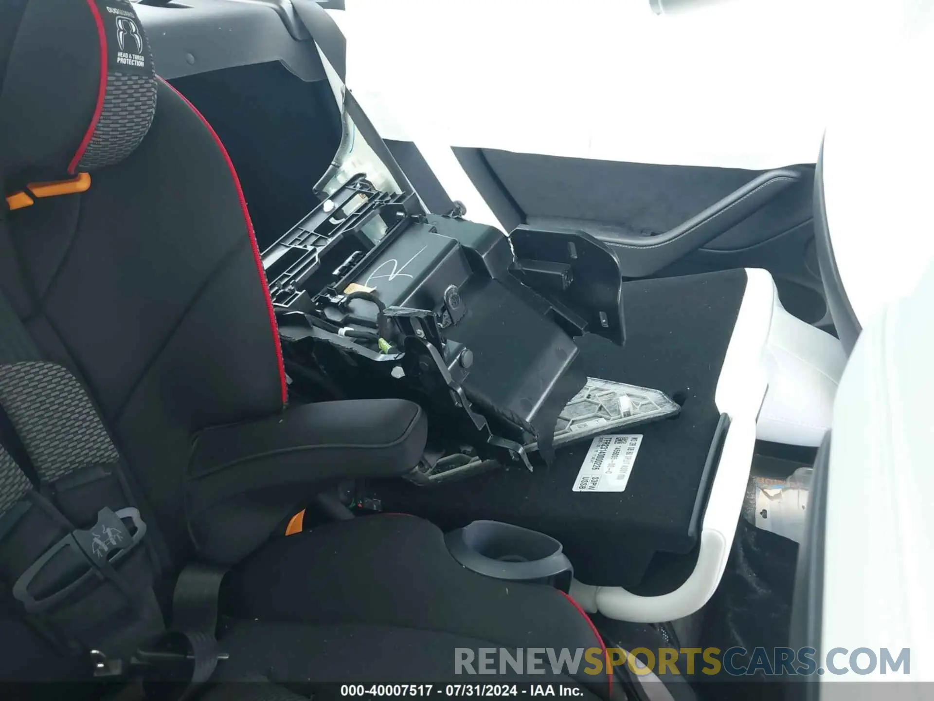 8 fotografías del automóvil dañado 5YJ3E1EC8PF585171 TESLA MODEL 3 2023