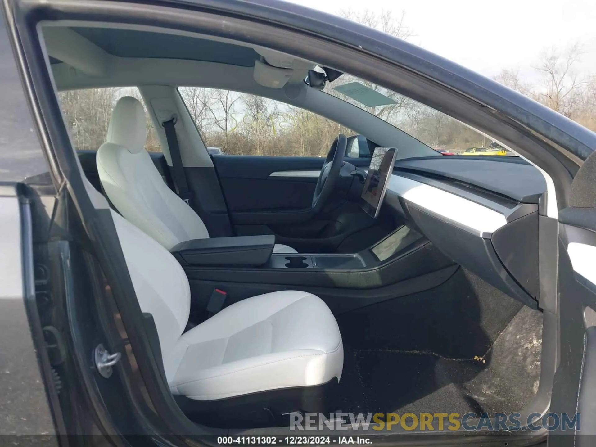 5 fotografías del automóvil dañado 5YJ3E1EC8PF623000 TESLA MODEL 3 2023