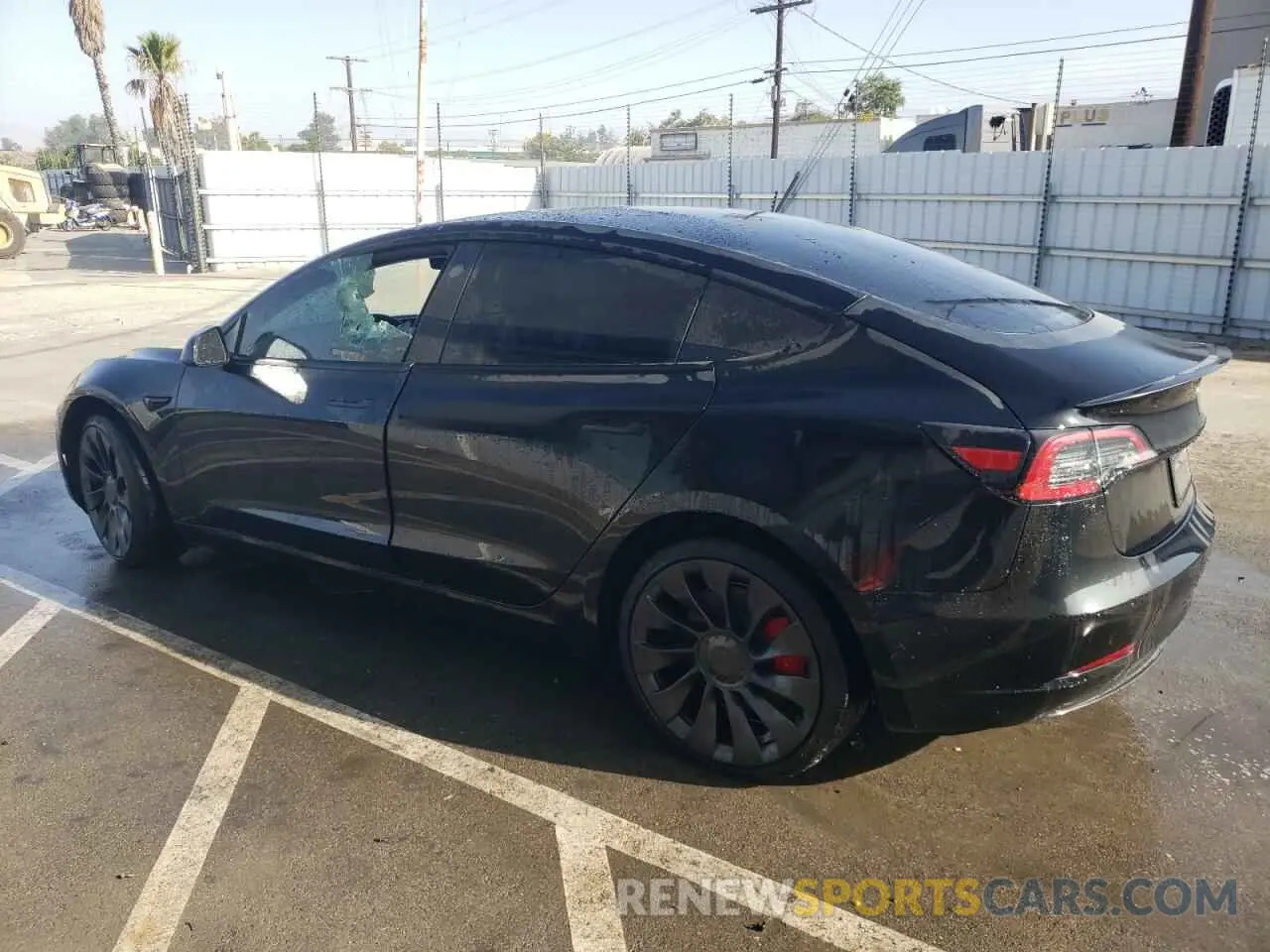 2 fotografías del automóvil dañado 5YJ3E1EC8PF635504 TESLA MODEL 3 2023