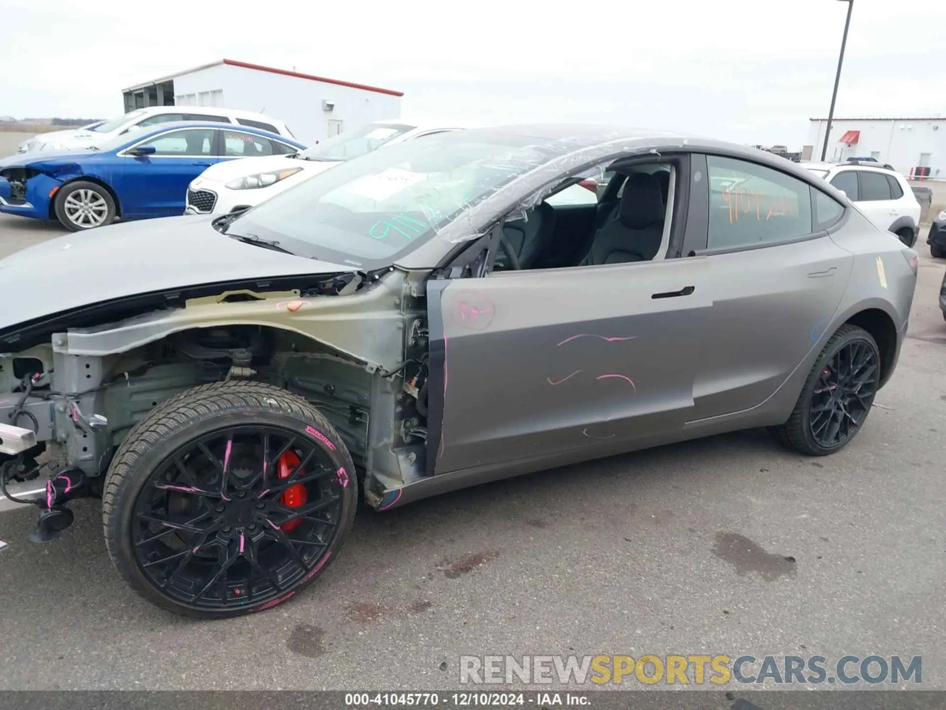 15 fotografías del automóvil dañado 5YJ3E1ECXPF398935 TESLA MODEL 3 2023