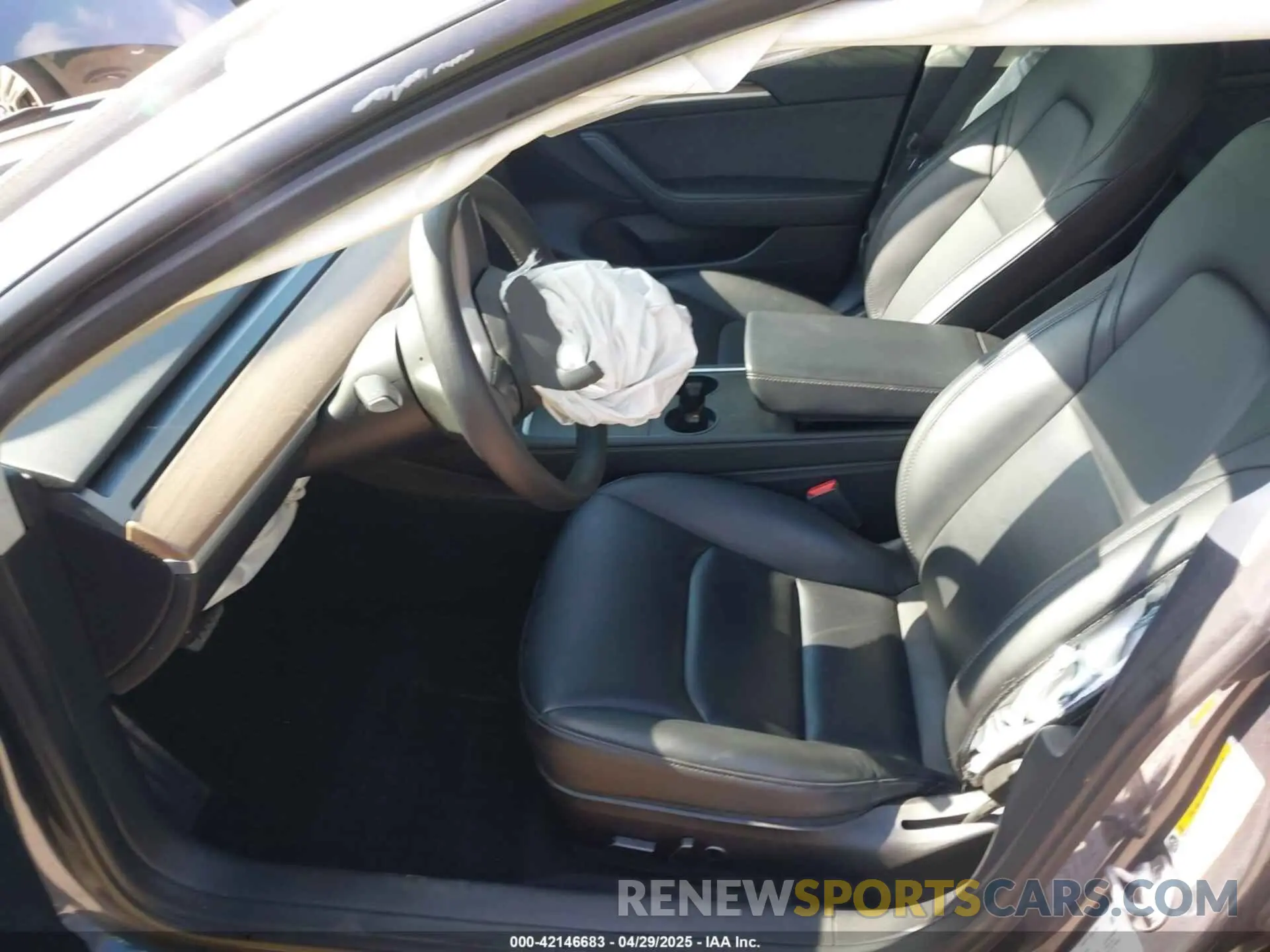 5 fotografías del automóvil dañado 5YJ3E1ECXPF410212 TESLA MODEL 3 2023