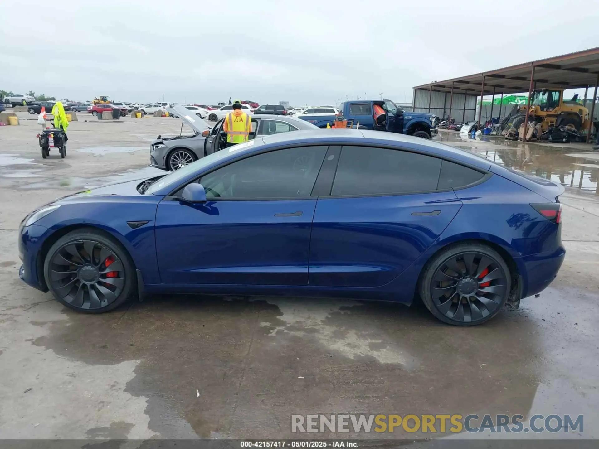 13 fotografías del automóvil dañado 5YJ3E1ECXPF551538 TESLA MODEL 3 2023