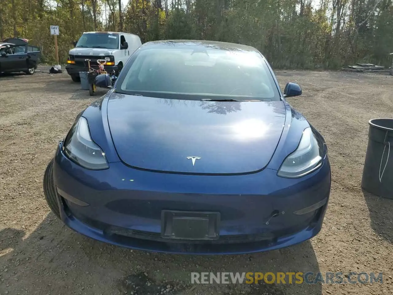 5 fotografías del automóvil dañado LRW3E1FA4PC920949 TESLA MODEL 3 2023