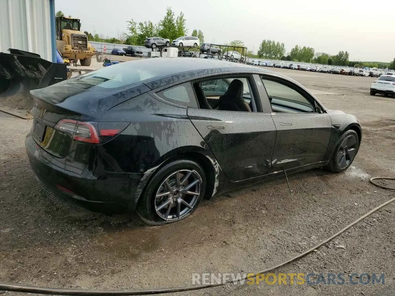 3 fotografías del automóvil dañado LRW3E1FA8PC875661 TESLA MODEL 3 2023