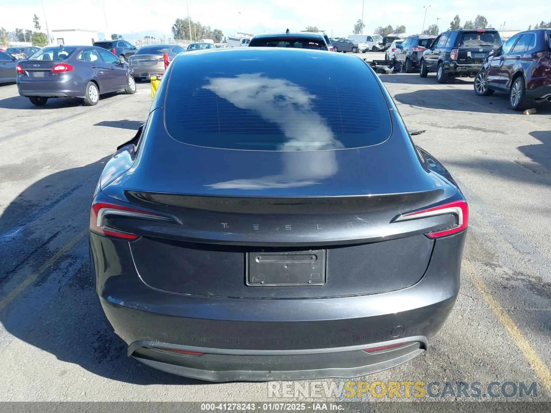 16 fotografías del automóvil dañado 5YJ3E1EA0RF718703 TESLA MODEL 3 2024