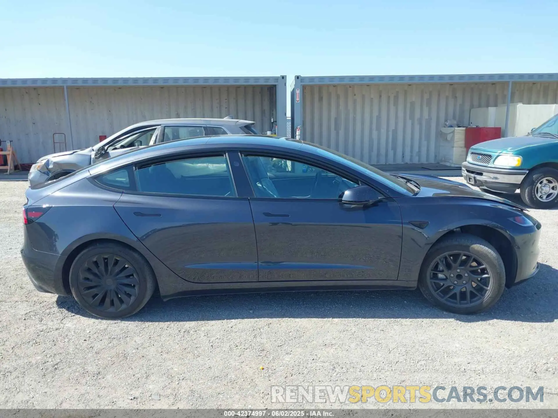 12 fotografías del automóvil dañado 5YJ3E1EA0RF721469 TESLA MODEL 3 2024