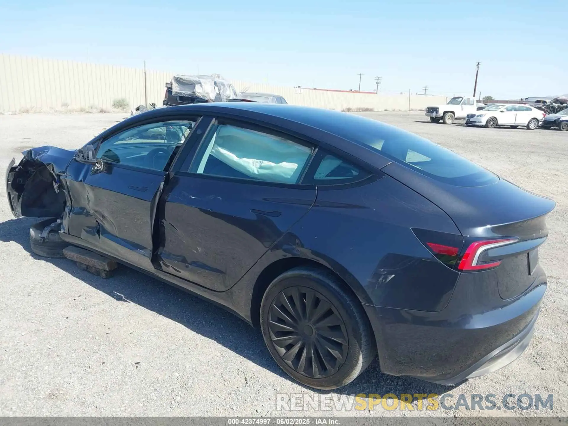 3 fotografías del automóvil dañado 5YJ3E1EA0RF721469 TESLA MODEL 3 2024