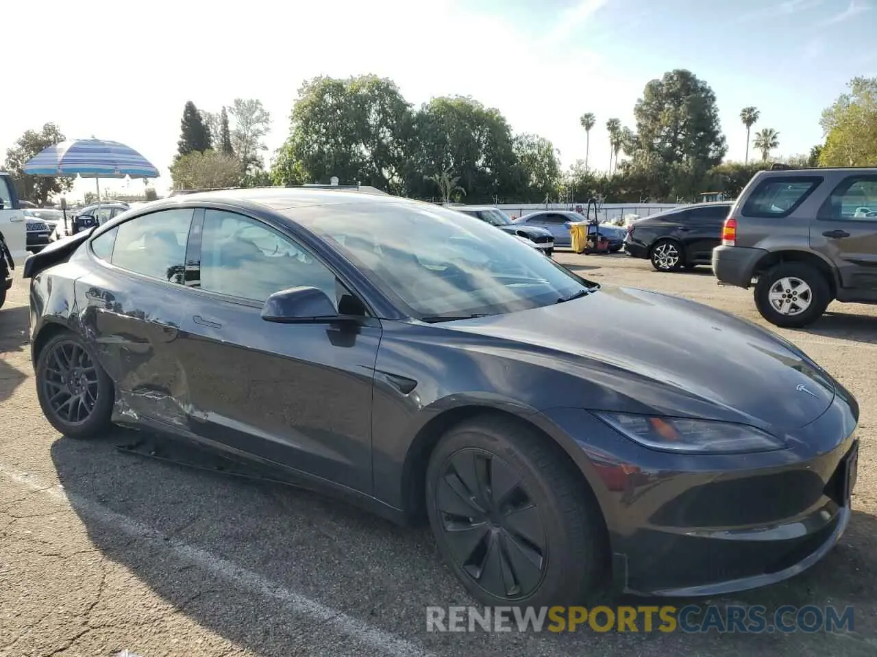4 fotografías del automóvil dañado 5YJ3E1EA0RF724579 TESLA MODEL 3 2024