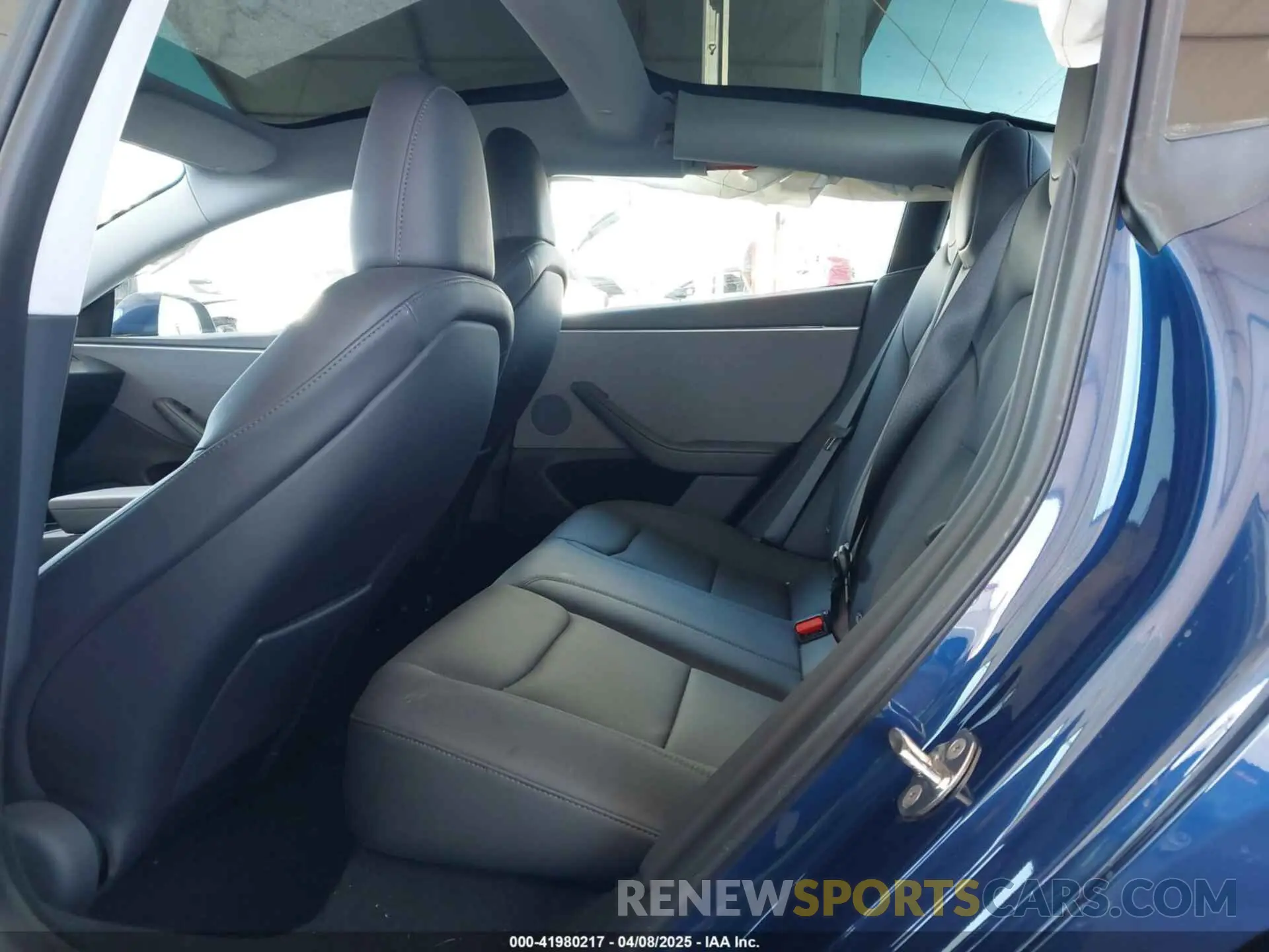 8 fotografías del automóvil dañado 5YJ3E1EA0RF745089 TESLA MODEL 3 2024