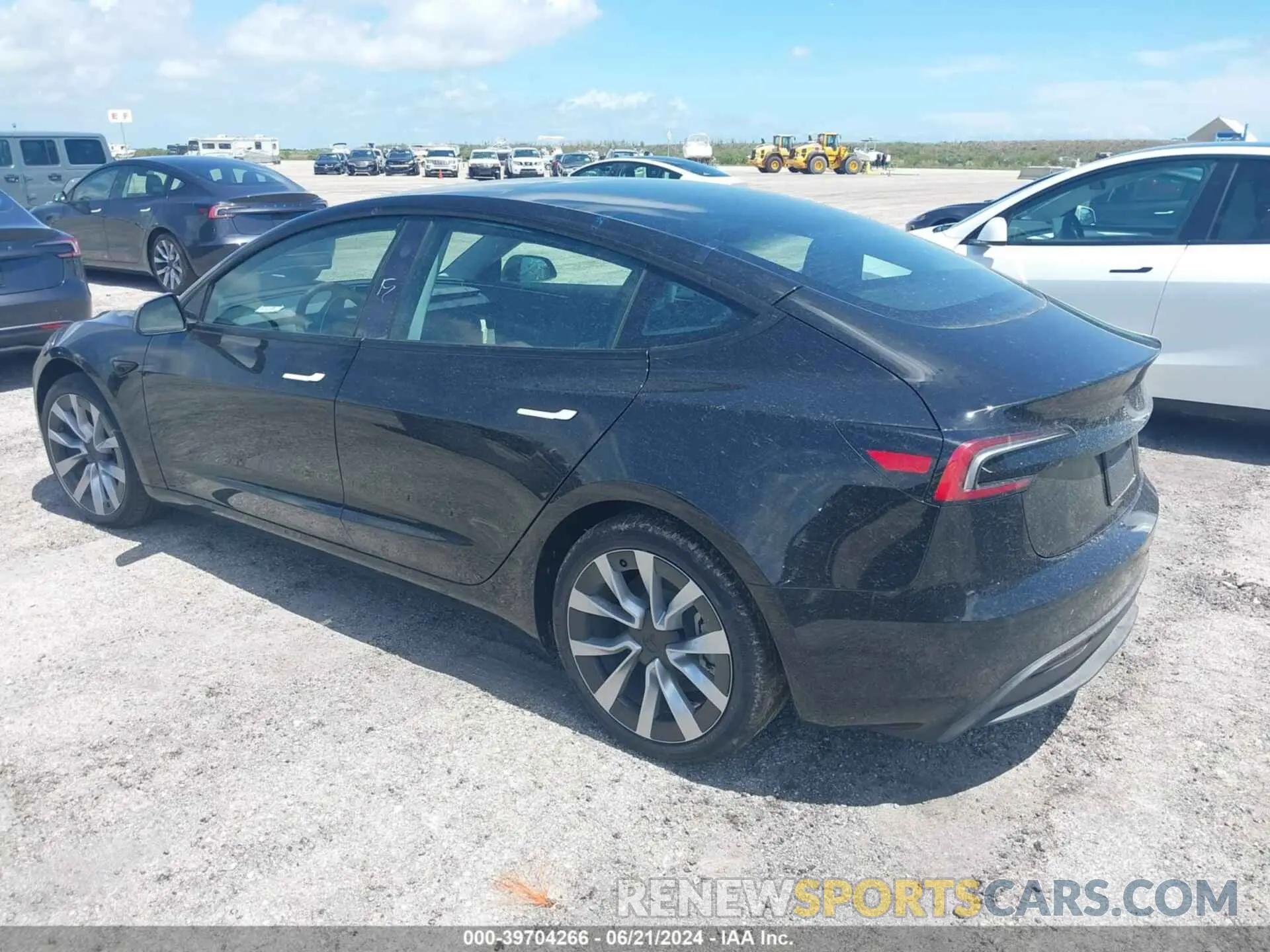 3 fotografías del automóvil dañado 5YJ3E1EA0RF752477 TESLA MODEL 3 2024