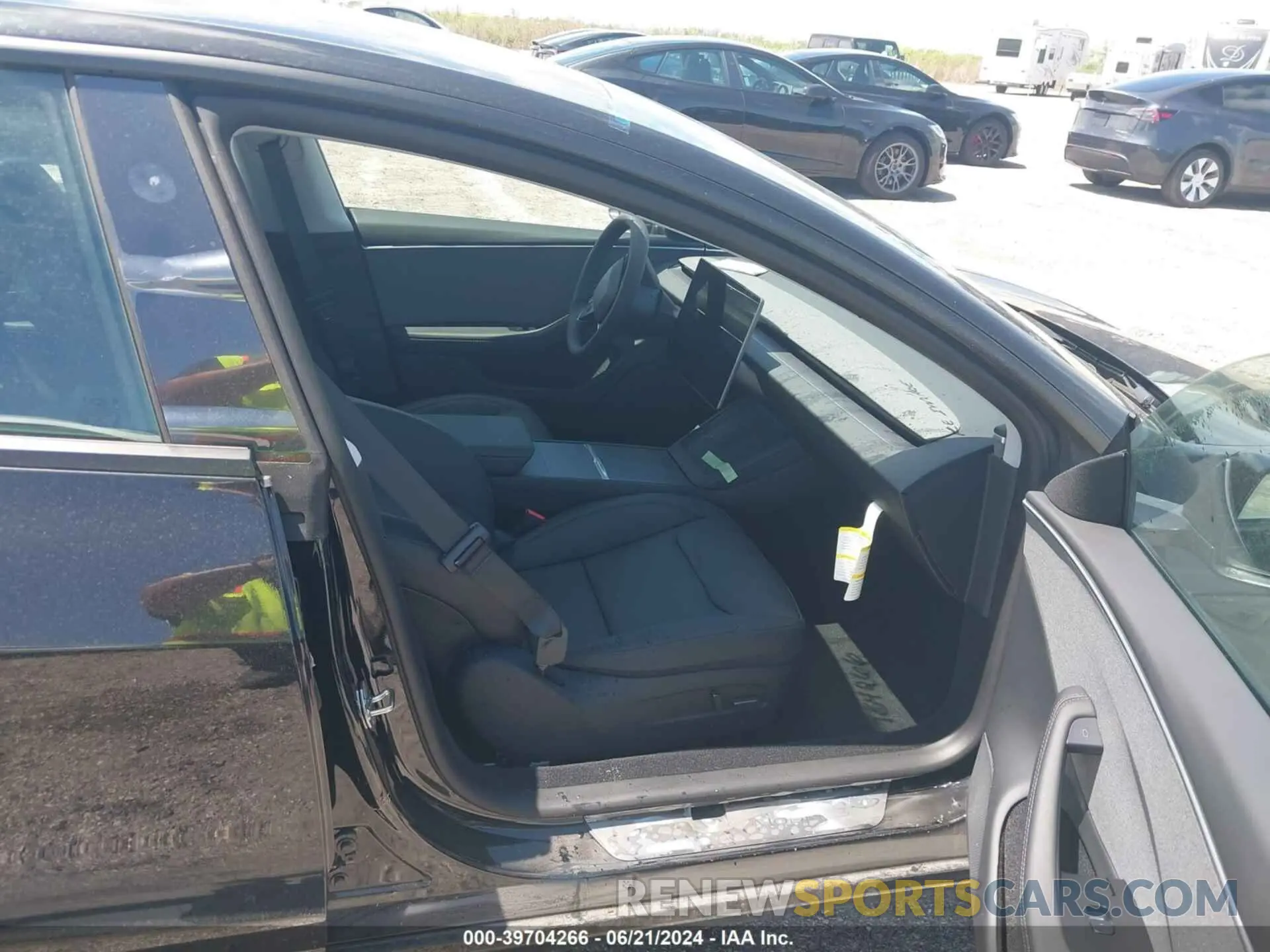 5 fotografías del automóvil dañado 5YJ3E1EA0RF752477 TESLA MODEL 3 2024