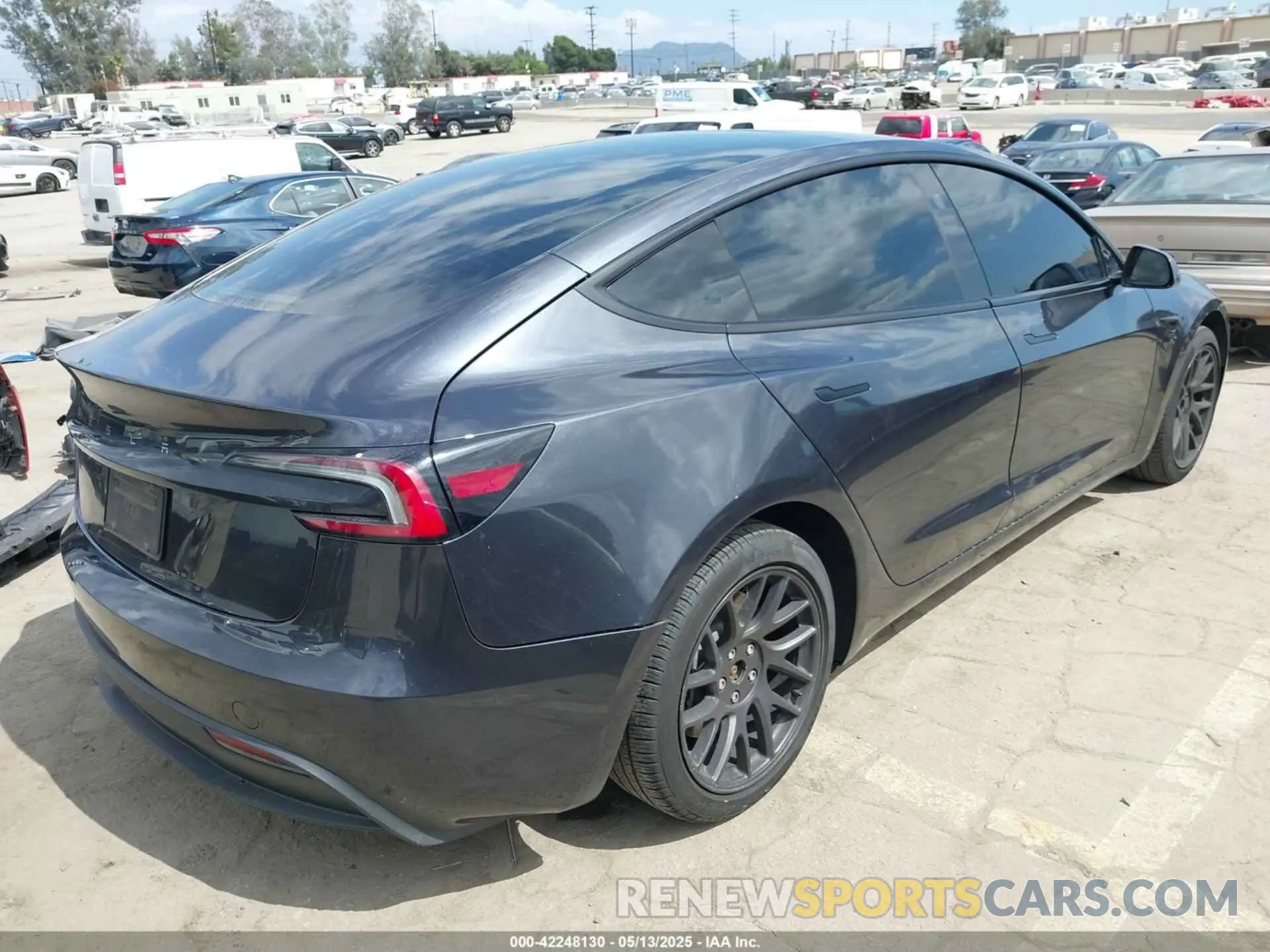 4 fotografías del automóvil dañado 5YJ3E1EA0RF782725 TESLA MODEL 3 2024