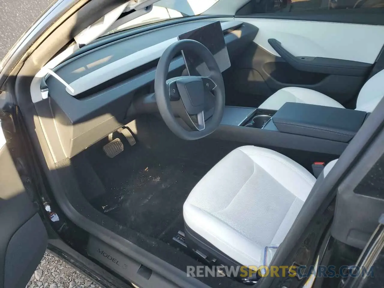 8 fotografías del automóvil dañado 5YJ3E1EA0RF801662 TESLA MODEL 3 2024