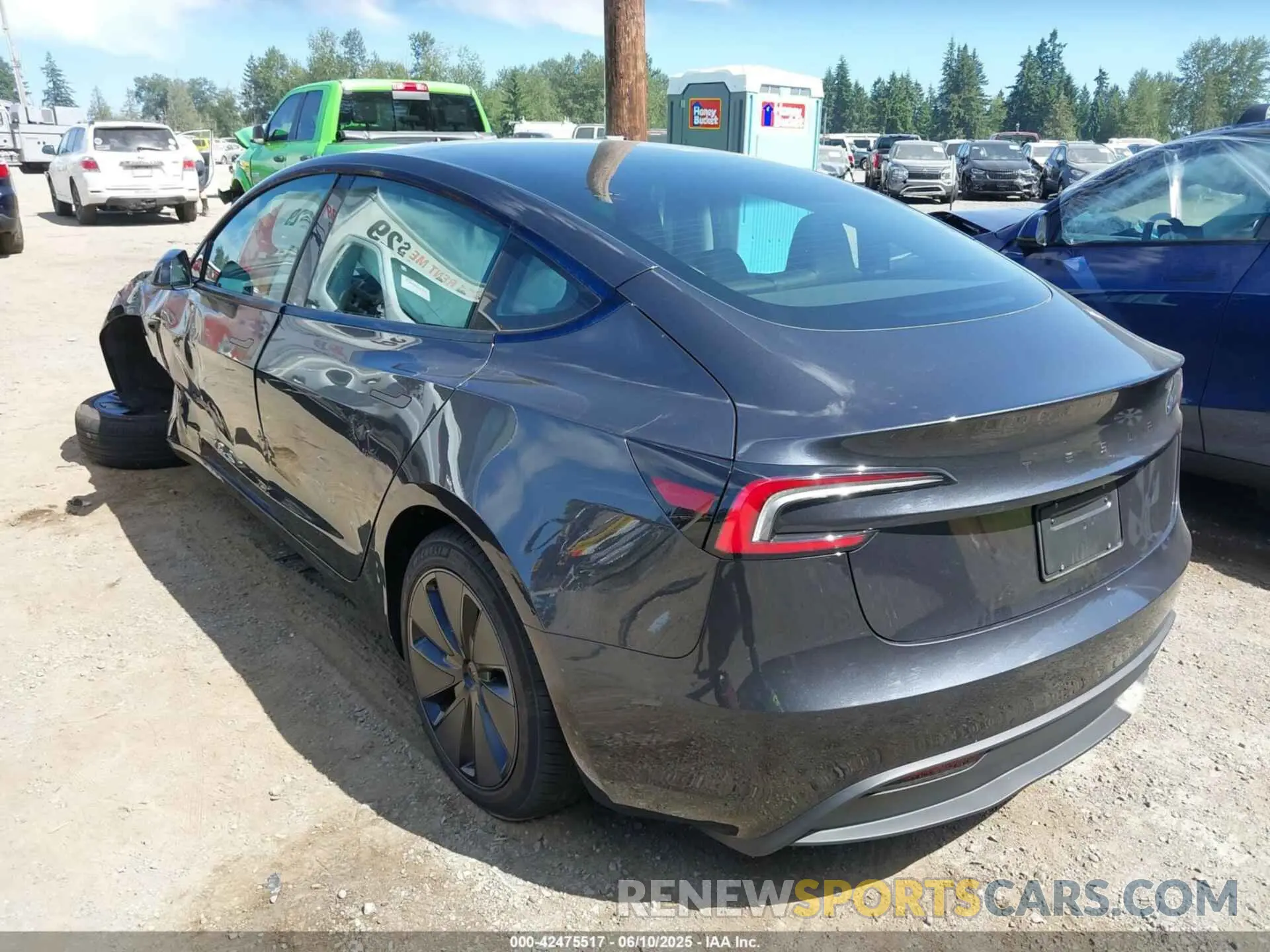 3 fotografías del automóvil dañado 5YJ3E1EA0RF823760 TESLA MODEL 3 2024