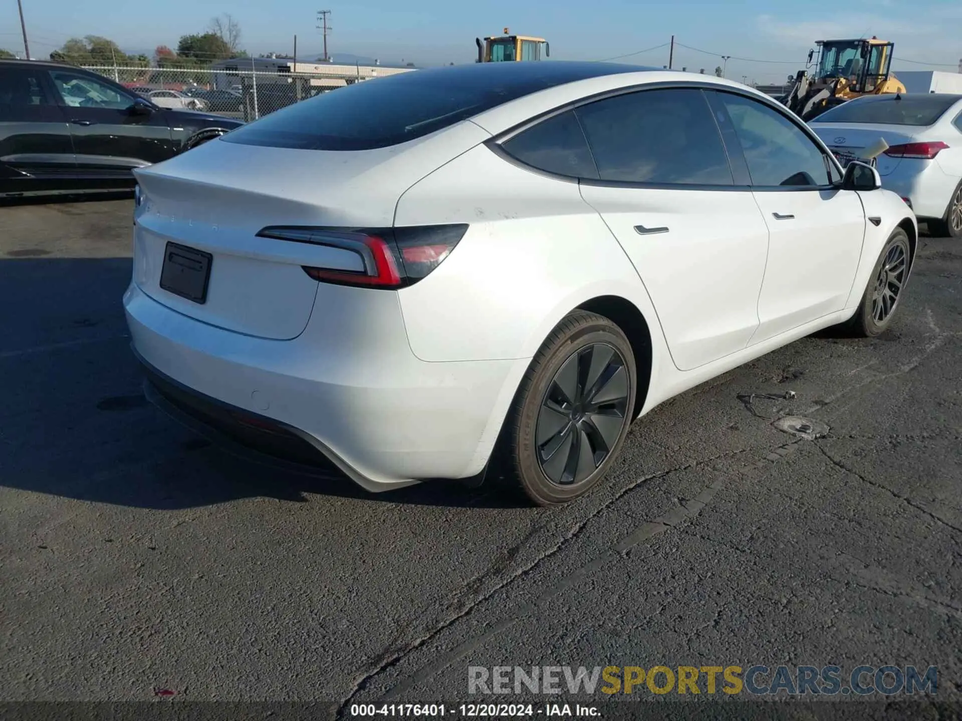 4 fotografías del automóvil dañado 5YJ3E1EA0RF826237 TESLA MODEL 3 2024