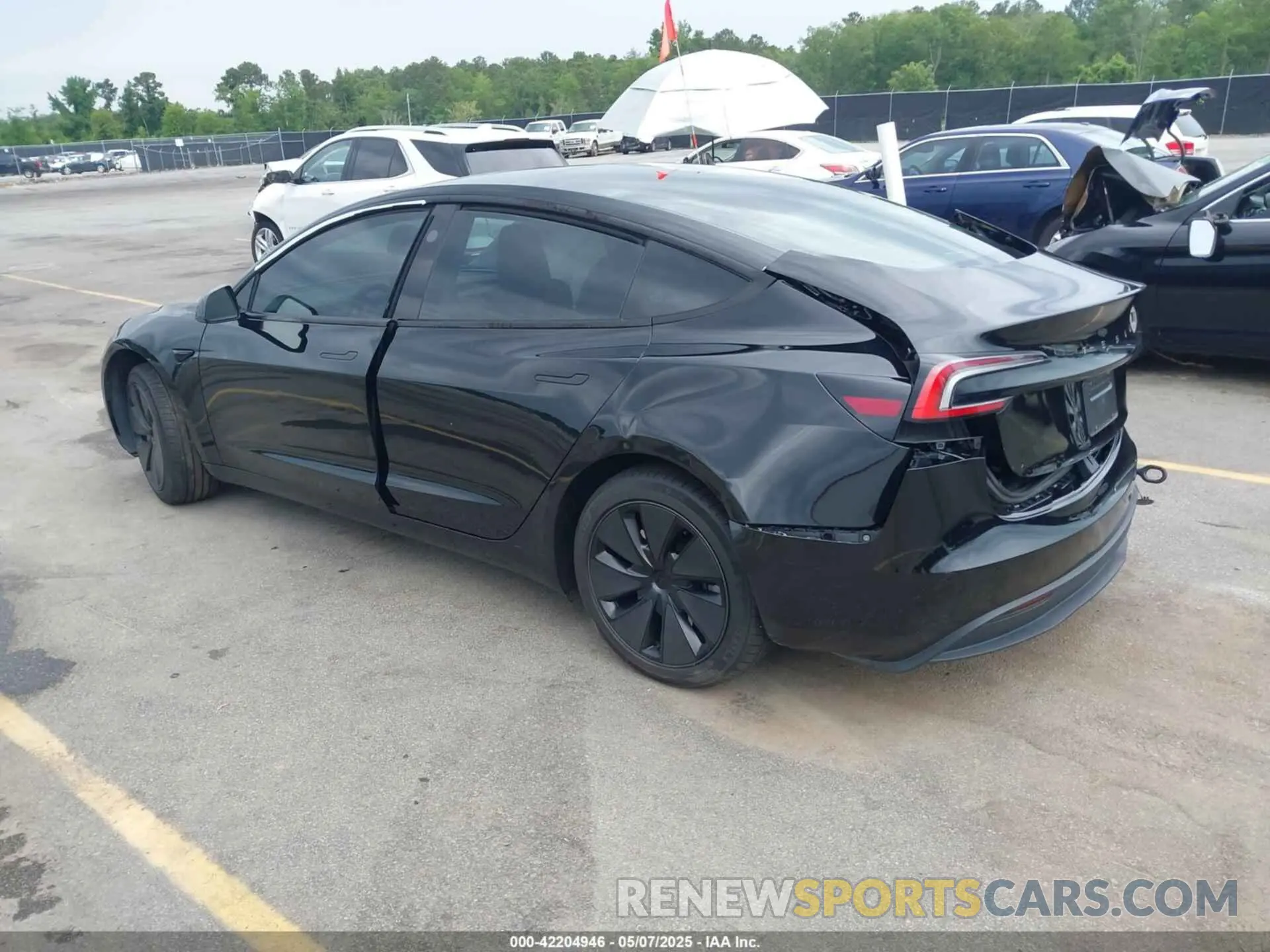 3 fotografías del automóvil dañado 5YJ3E1EA0RF856726 TESLA MODEL 3 2024