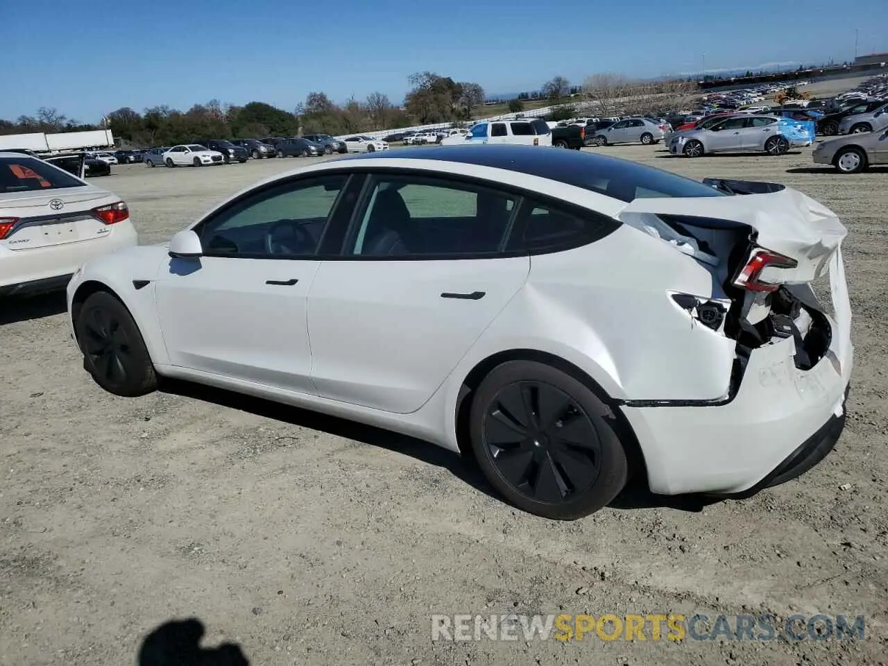 2 fotografías del automóvil dañado 5YJ3E1EA1RF742511 TESLA MODEL 3 2024