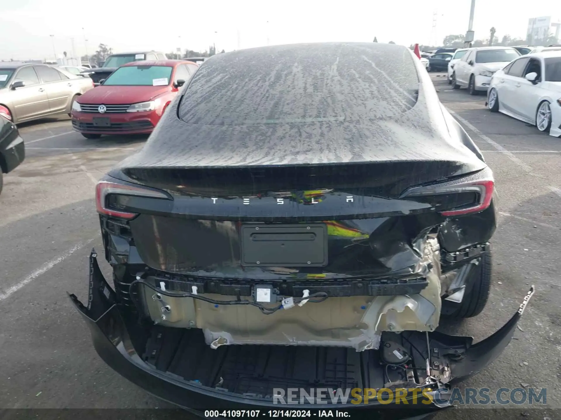 15 fotografías del automóvil dañado 5YJ3E1EA1RF846819 TESLA MODEL 3 2024