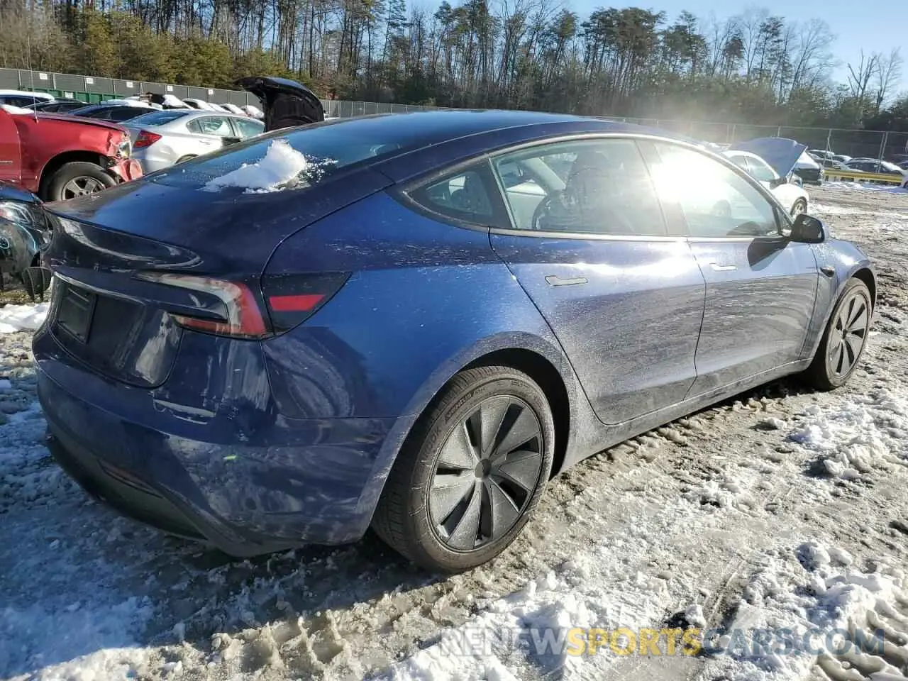 3 fotografías del automóvil dañado 5YJ3E1EA2RF727841 TESLA MODEL 3 2024