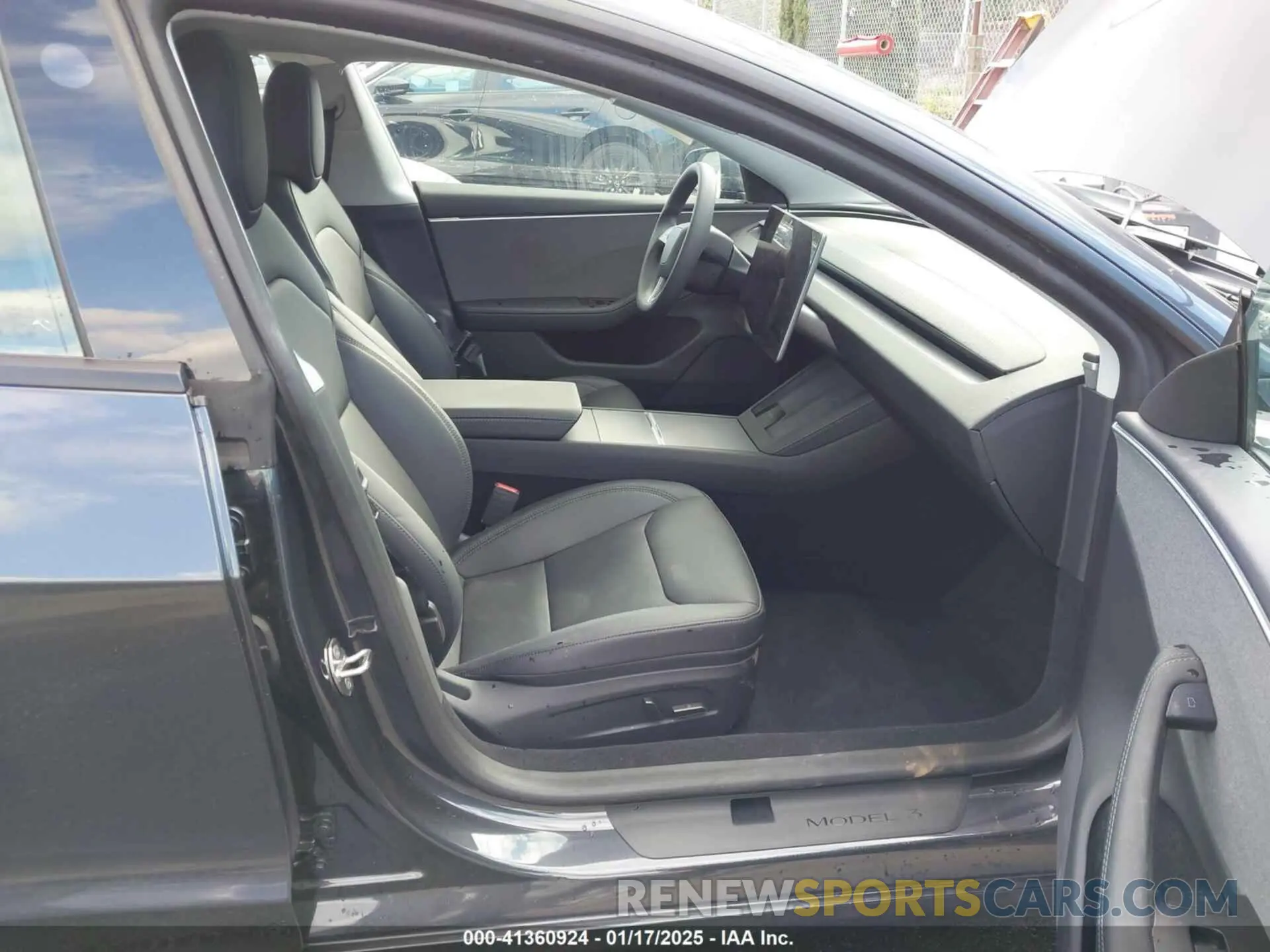 5 fotografías del automóvil dañado 5YJ3E1EA2RF739987 TESLA MODEL 3 2024