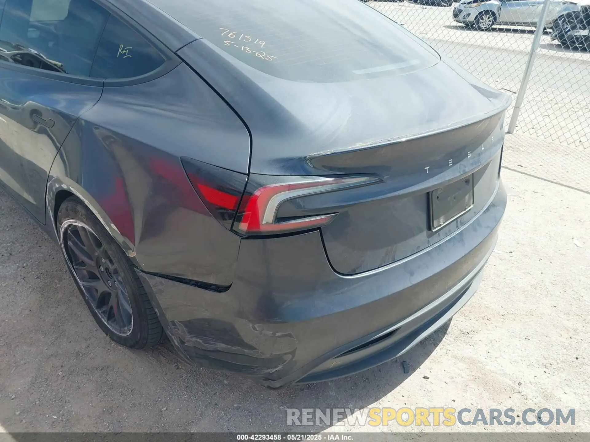 19 fotografías del automóvil dañado 5YJ3E1EA2RF761519 TESLA MODEL 3 2024