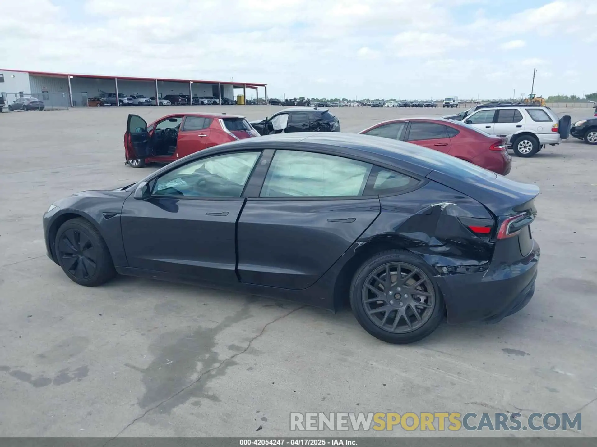 13 fotografías del automóvil dañado 5YJ3E1EA2RF763254 TESLA MODEL 3 2024